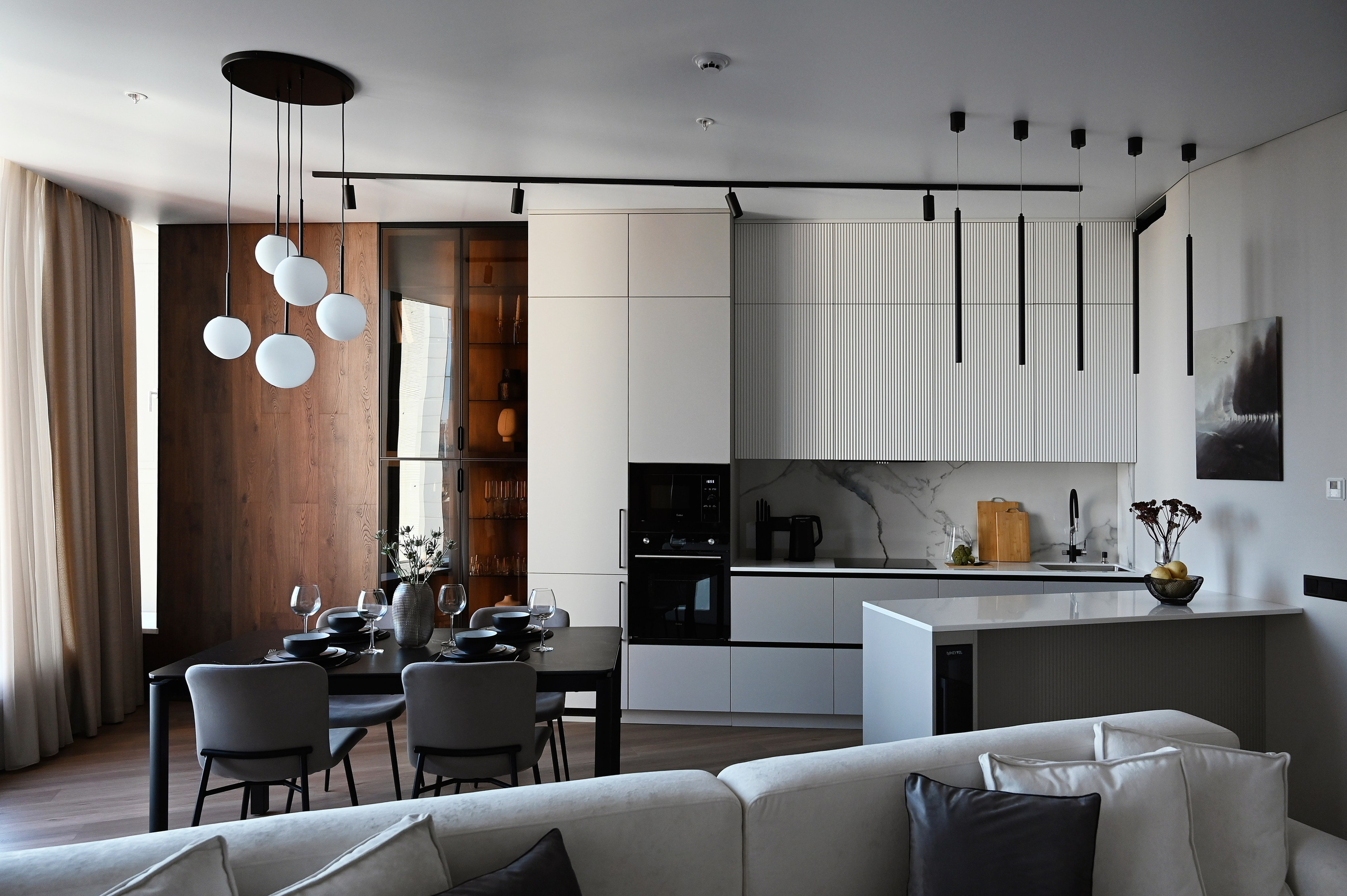 Башня Исеть дизайнер Вероника Миллер. Мебель на заказ