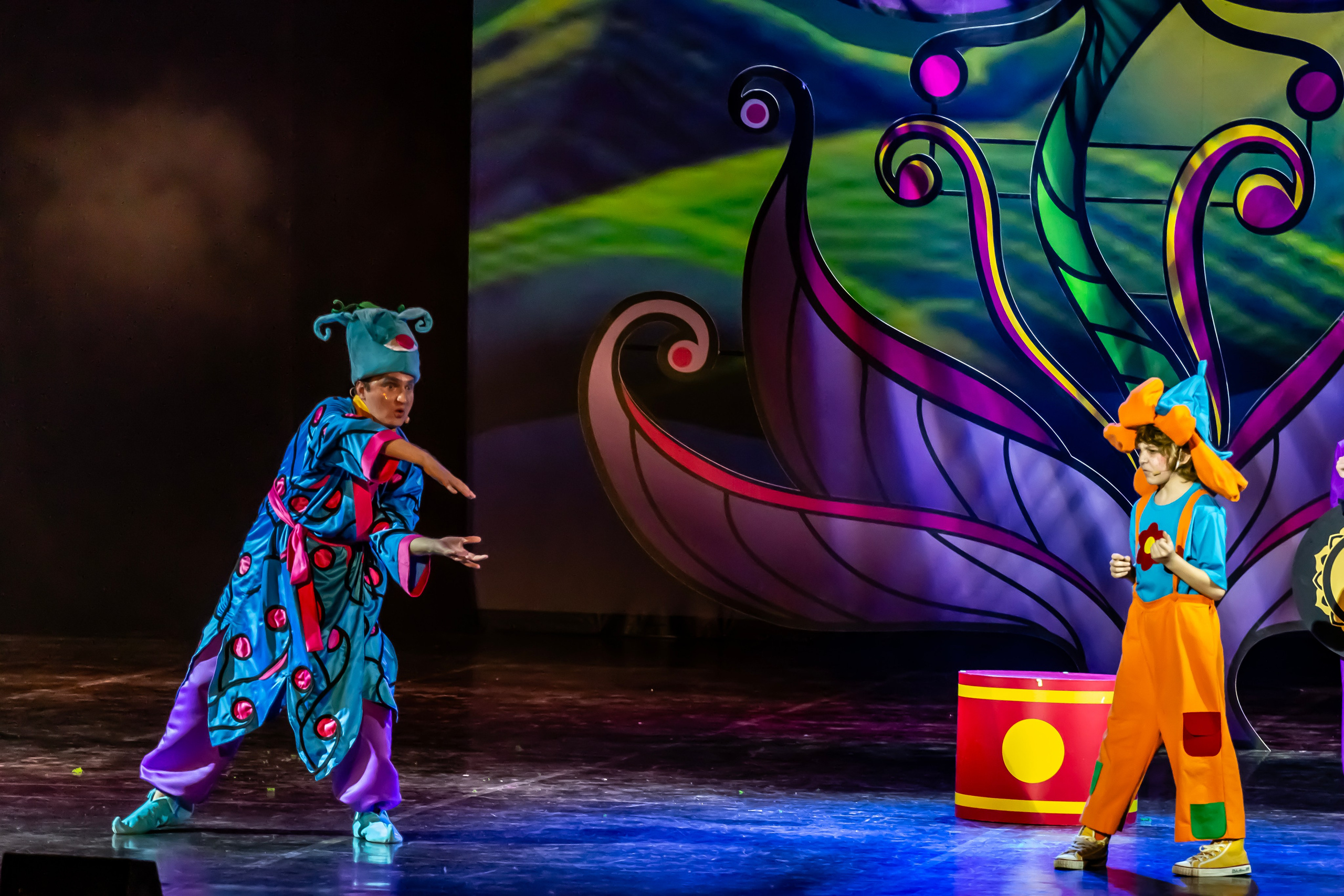 Мюзикл «Незнайка в царстве малюток» премьера Сочи солнышки и Сочи Соло. Фотограф в Сочи Юрий Шептаев
