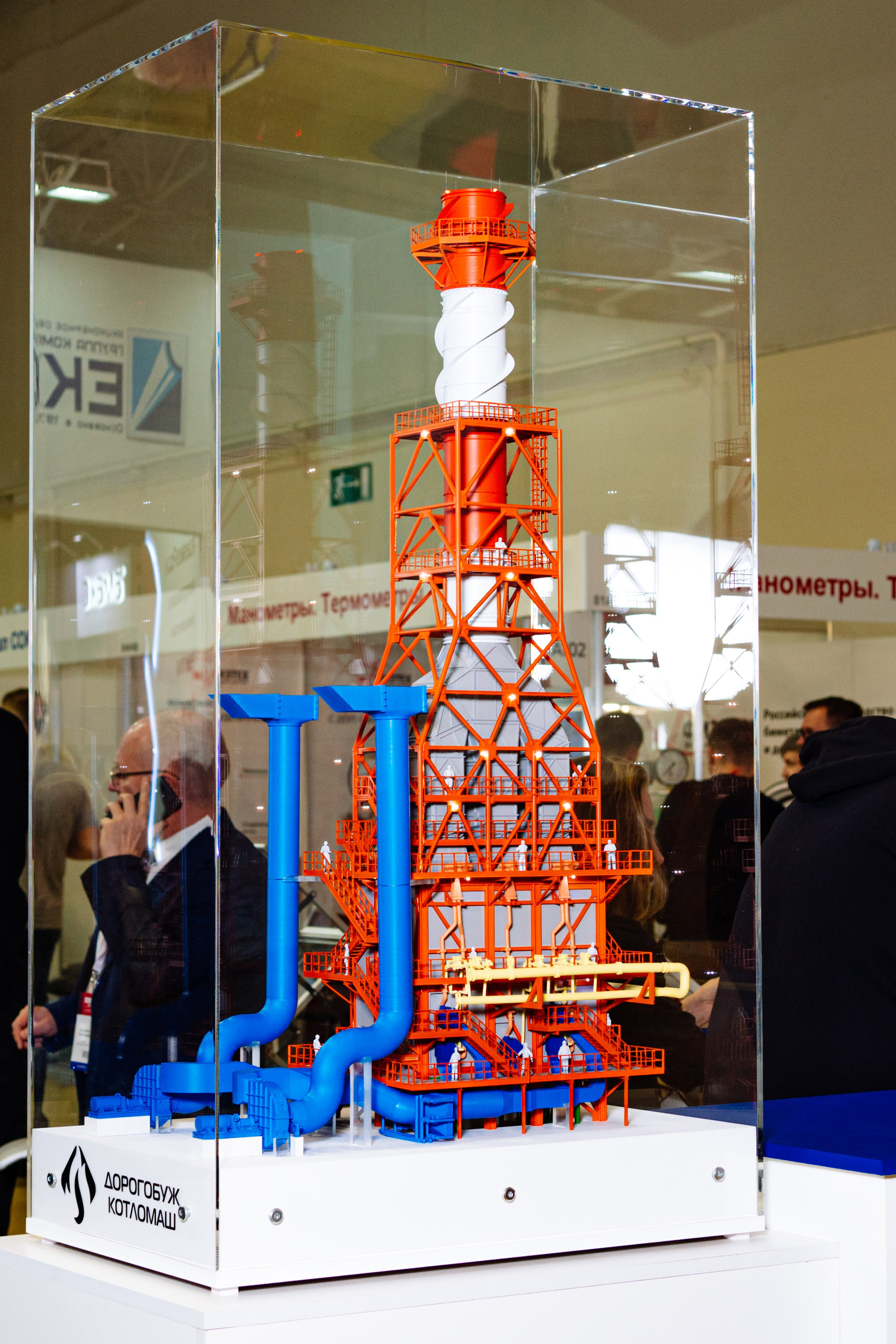 Heat & Electro Machinery Expo (стенд группы компаний ЕКС). Репортажный и портретный фотограф Алексей Полячек