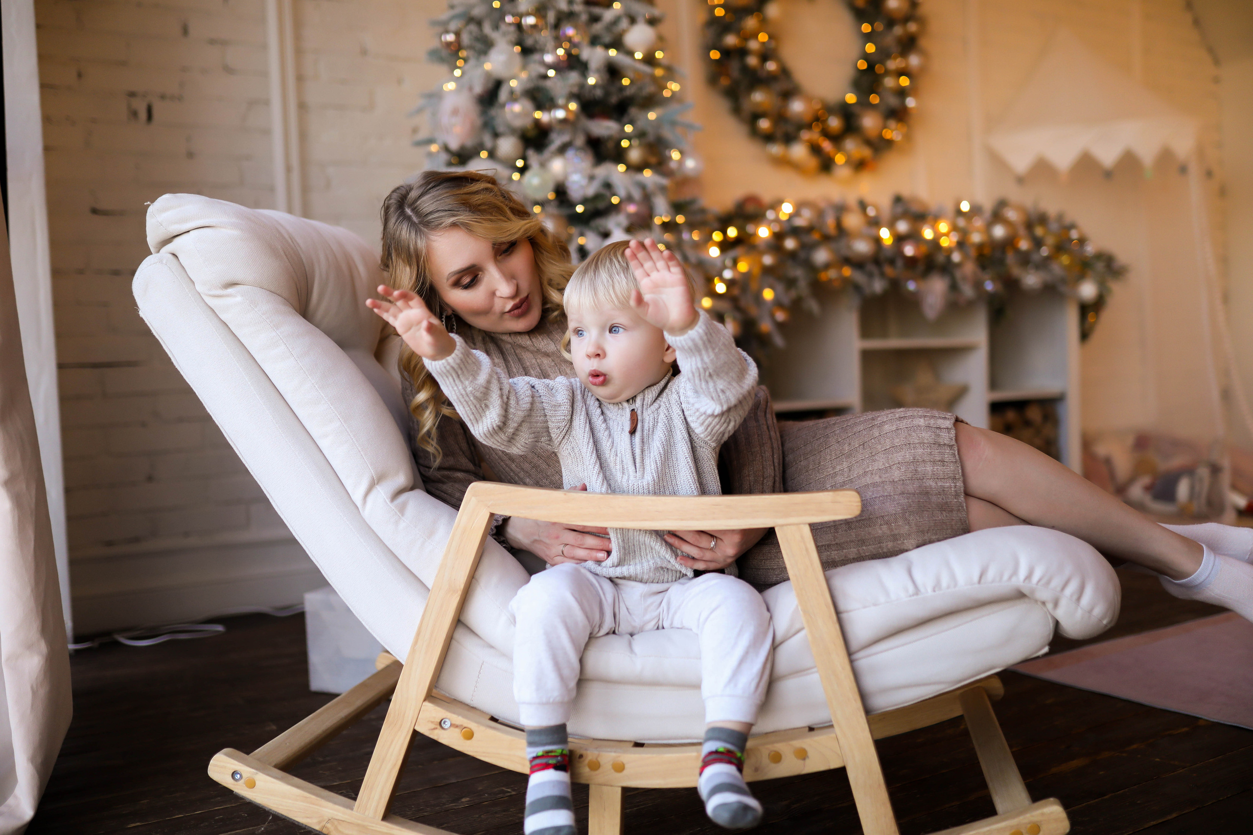 Семейная фотосессия в зале Флет и Вайт. ФОТОГРАФ ХАБАРОВСК АНАСТАСИЯ РАЧЕНКОВА