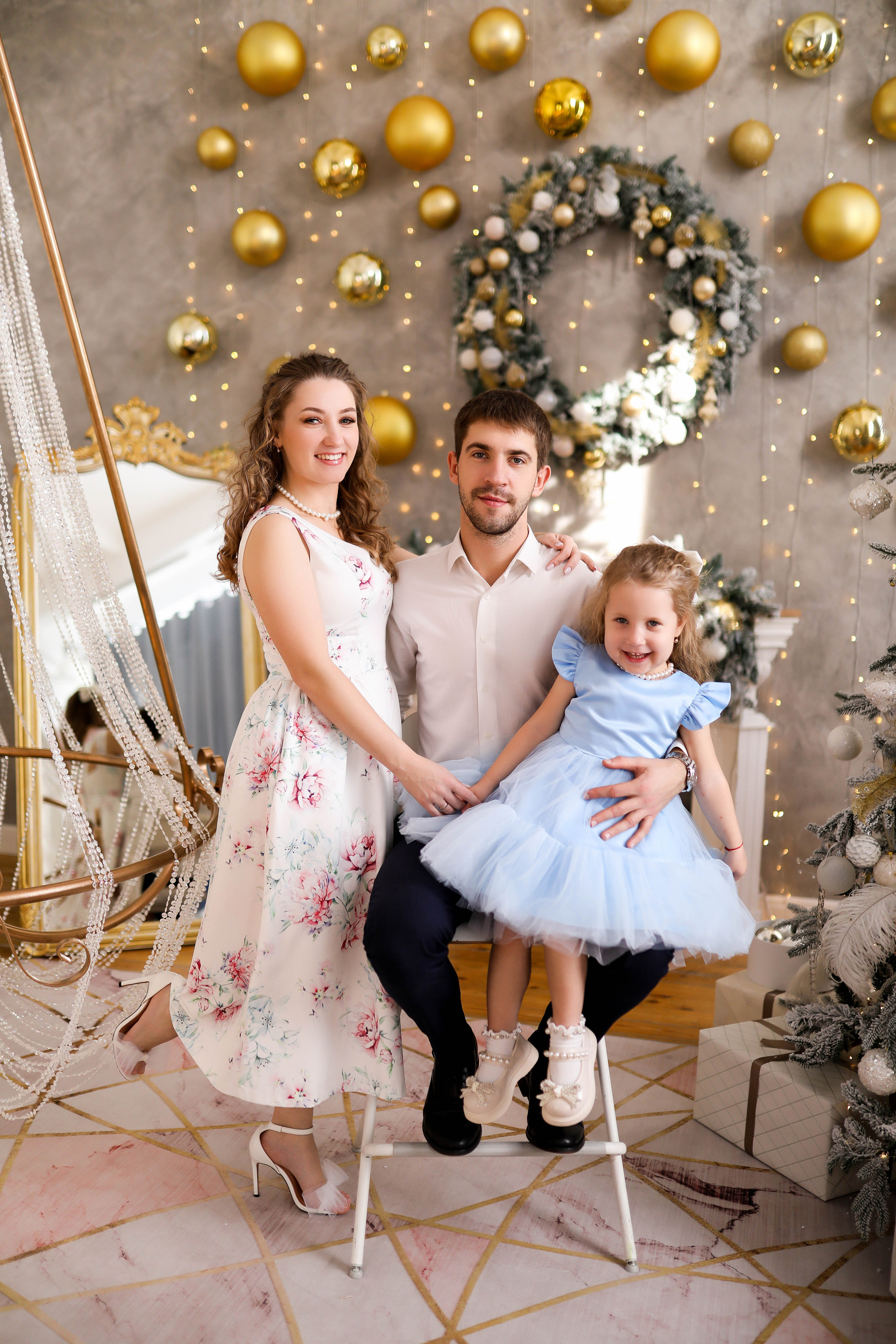 Семейная съёмка в зале лофт. ФОТОГРАФ ХАБАРОВСК АНАСТАСИЯ РАЧЕНКОВА