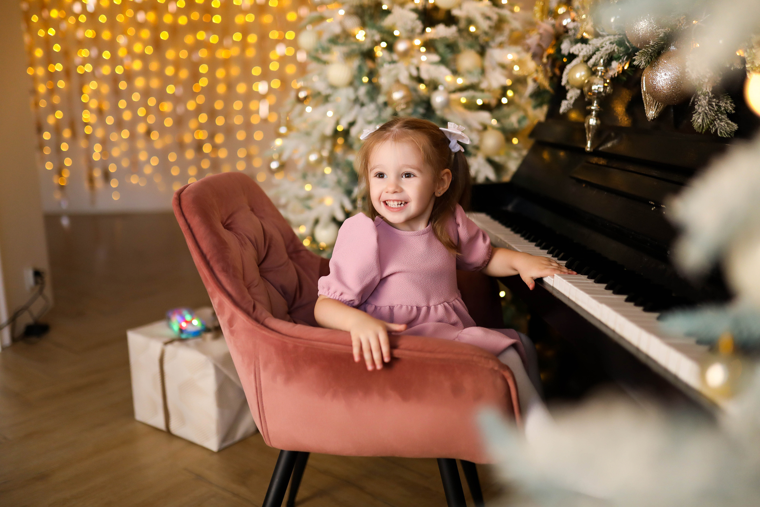 Семейная фотосессия в зале Париж. ФОТОГРАФ ХАБАРОВСК АНАСТАСИЯ РАЧЕНКОВА