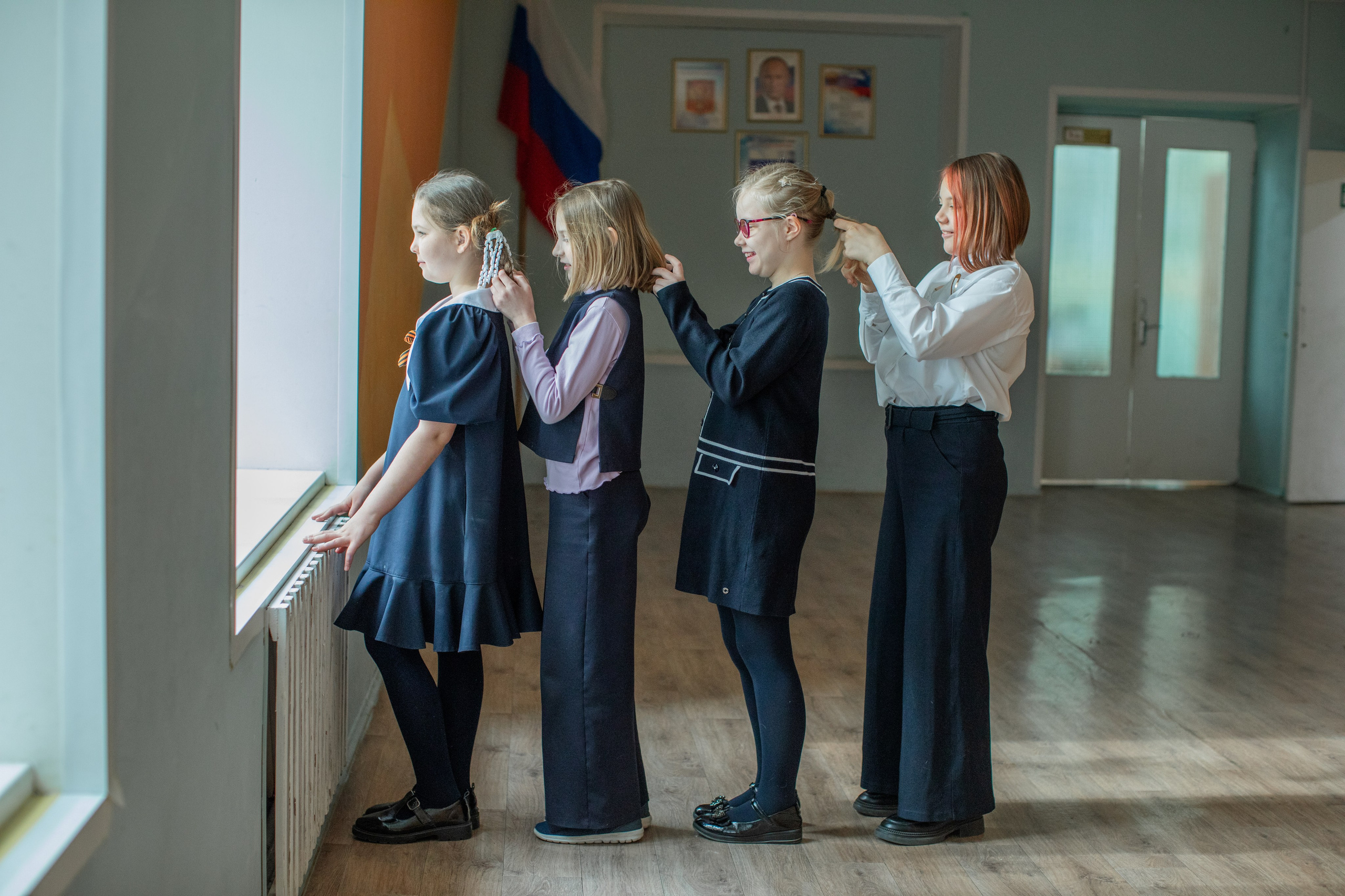 Фотографии из альбома для 4 класса. Семейный и детский фотограф Елена Коловицкова