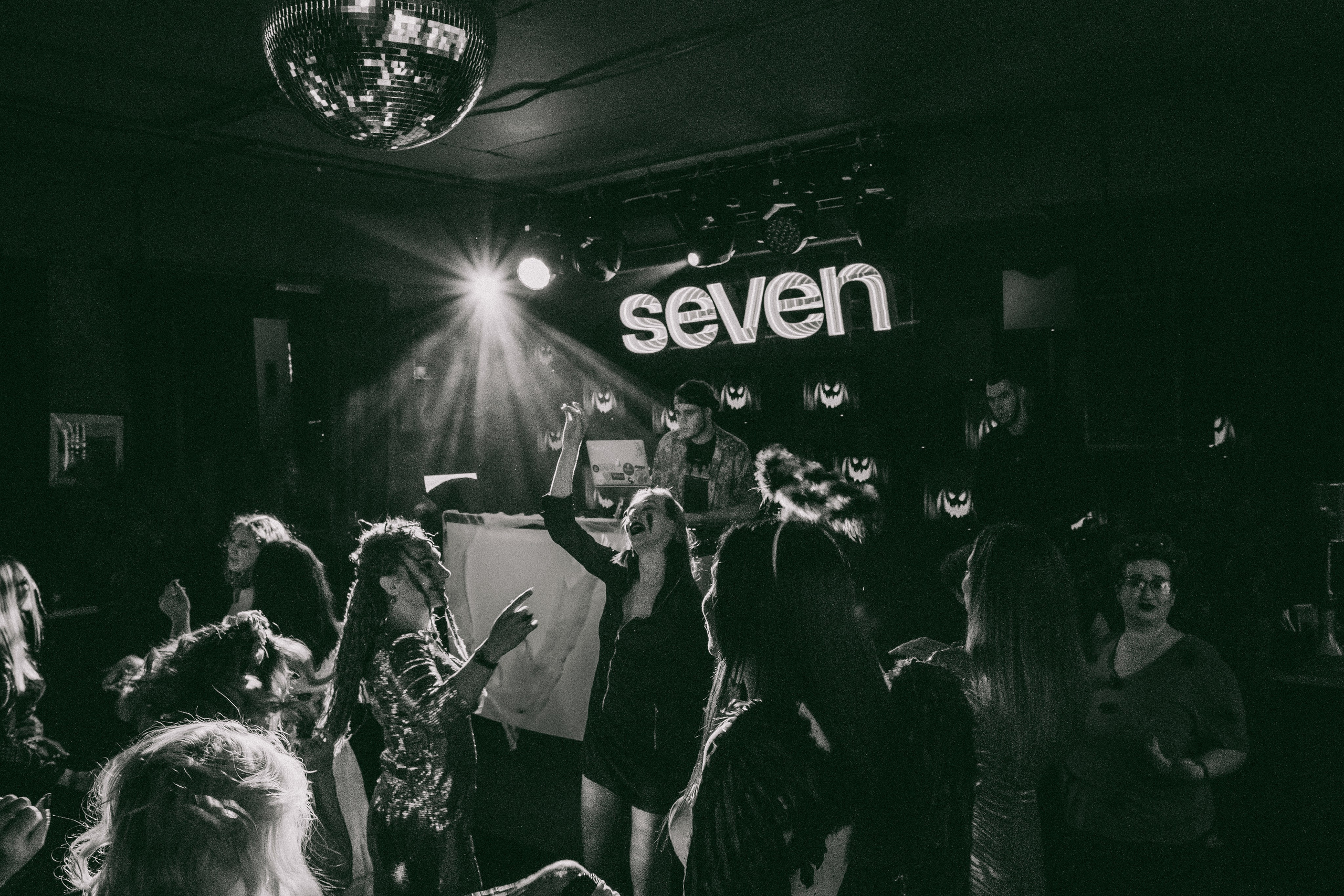 SEVEN bar — Хэллоуин 02.11.24