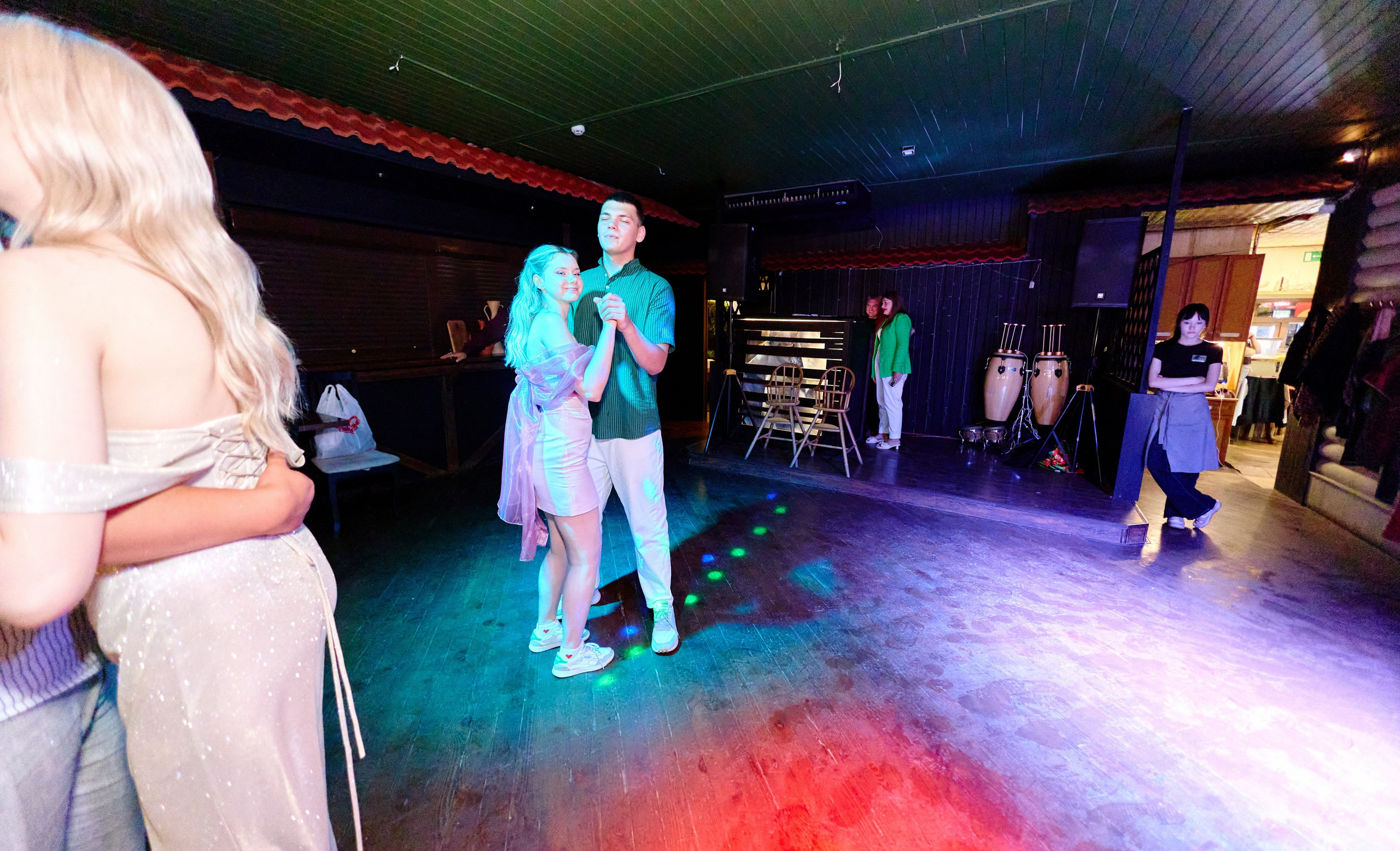 Выпускной 35 Сош. Фотограф Выпускные альбомы Таганрог Сергей Коробченко