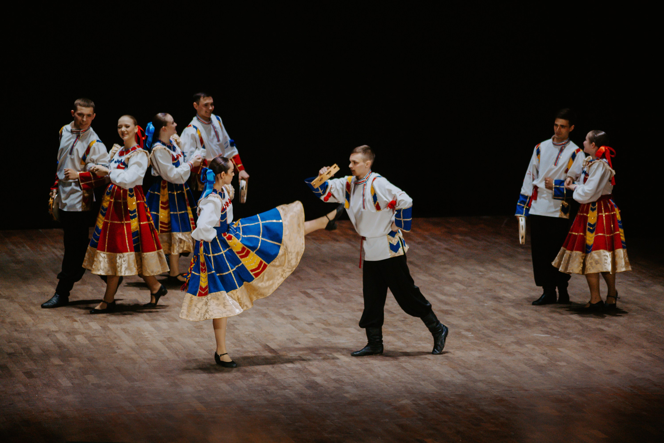 «Уральский сувенир». Концерт танцевальной студии. Фотограф в Челябинске Ополихина Анна