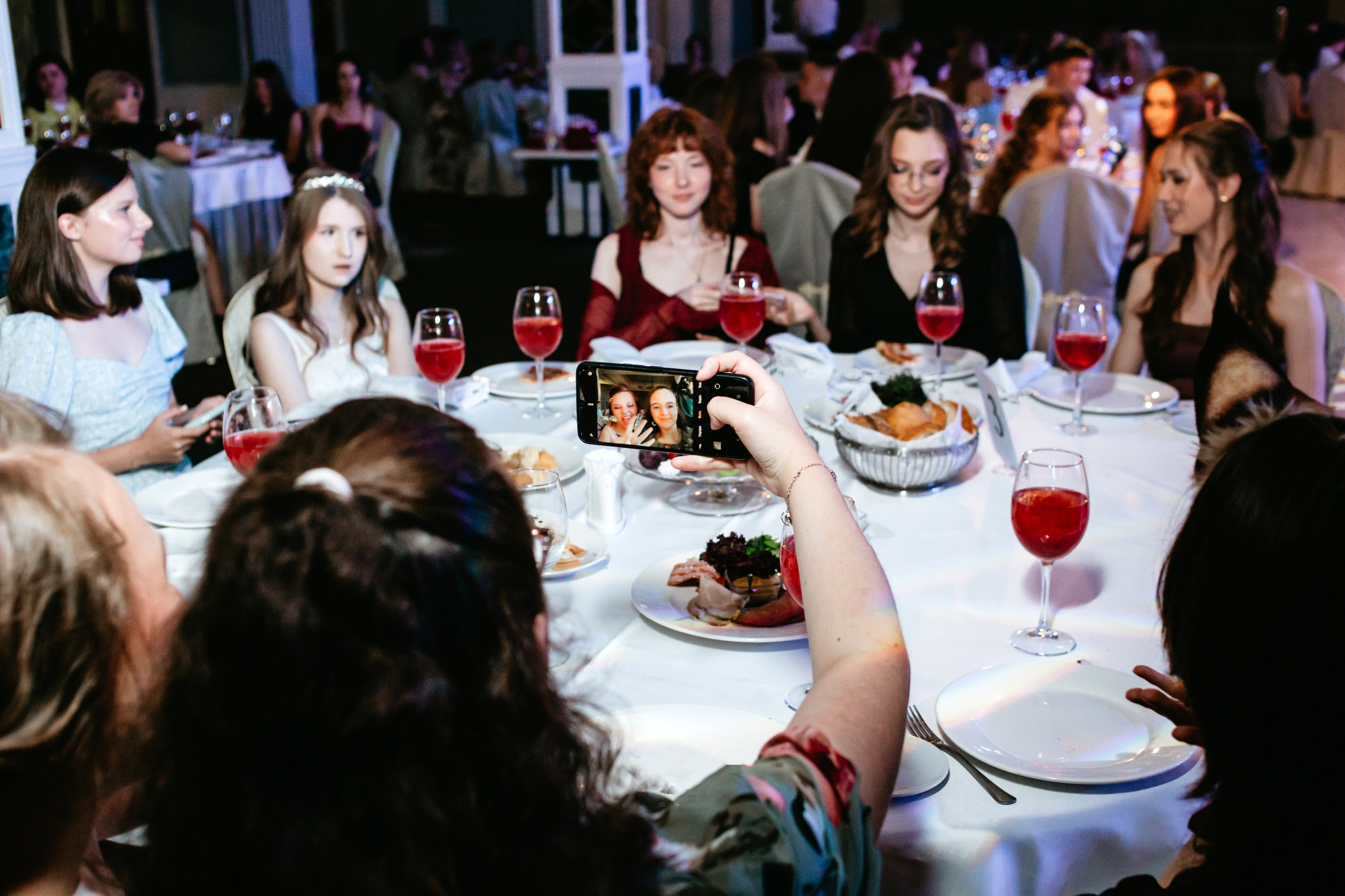 Выпускной 2025 (9класс) 124 школа. Фотограф в Челябинске Ополихина Анна