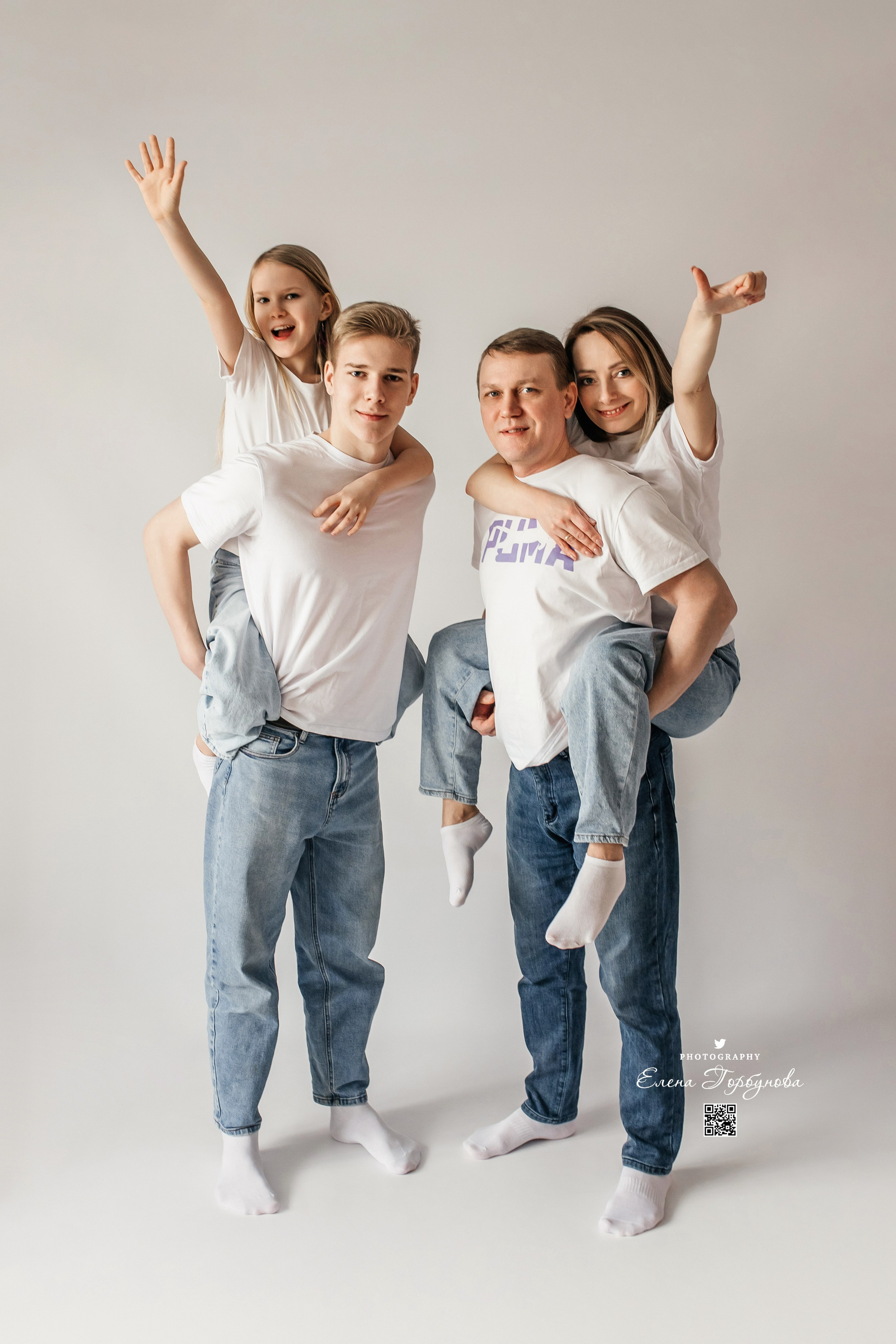 Семья Галины. Моя студия. Март 2025. Фотограф Пермь. Свадьбы. Семья и дети, школа, д. сад. Фотокниги