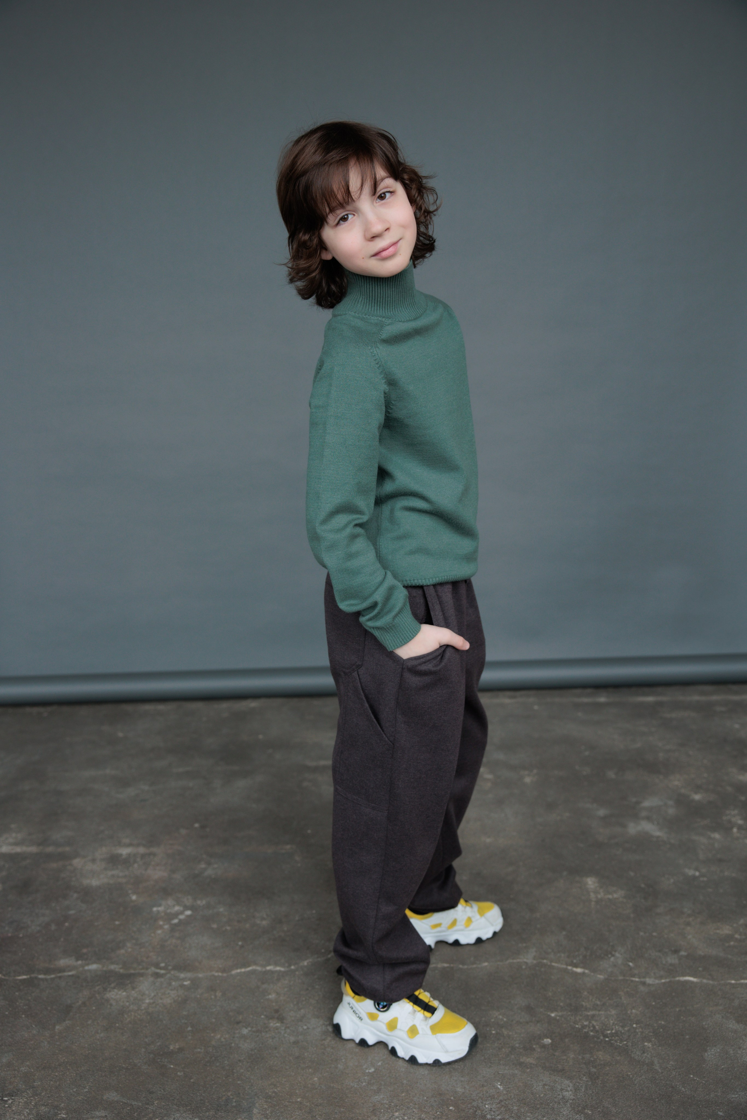 САША. Я фотограф из Москвы к Вашим услугам