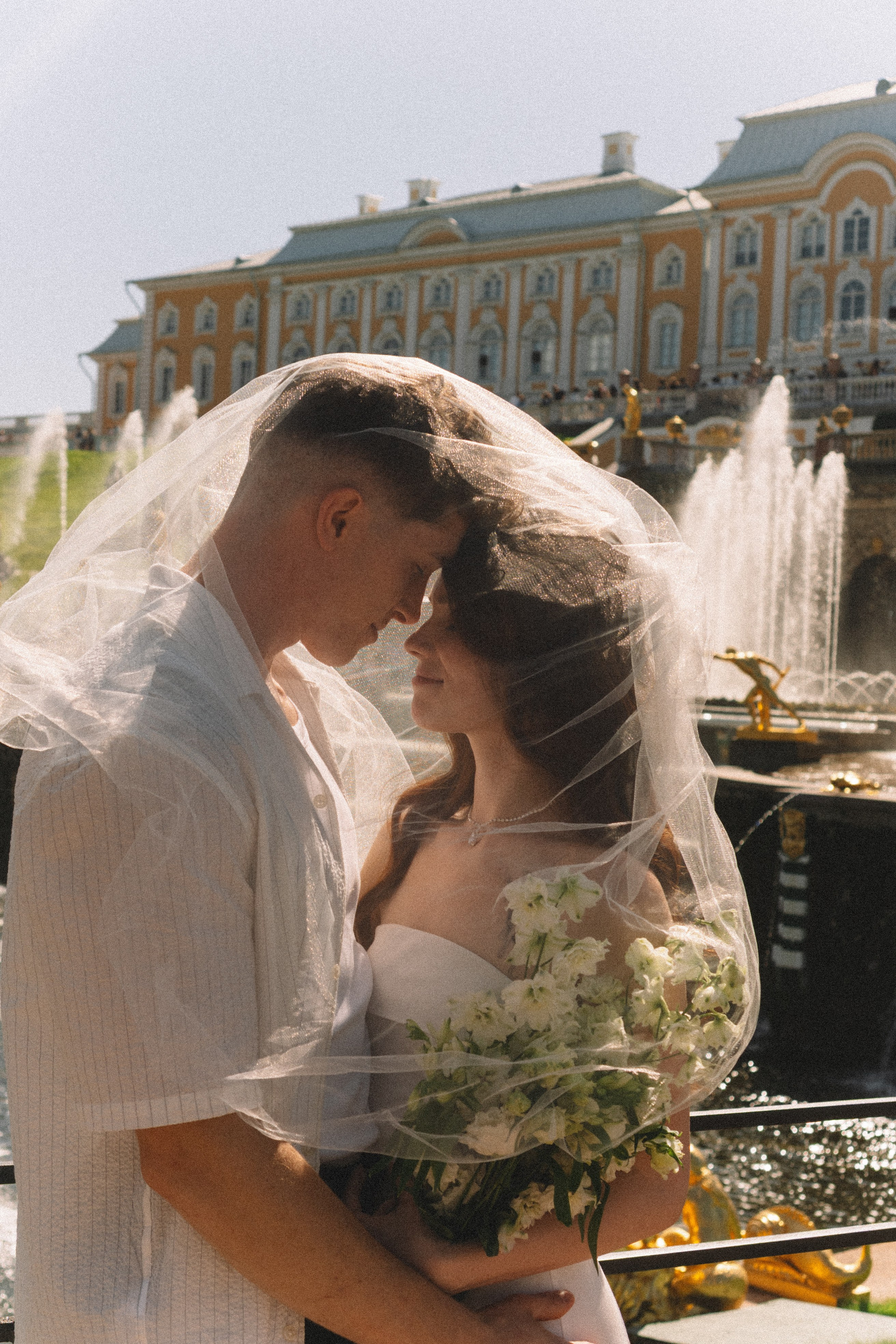 СВАДЕБНАЯ СЬЕМКА В ПЕТЕРГОФЕ И СЬЕМКА РЕПОРТАЖА В ЗАГСЕ ПЕТЕРГОФА. Профессиональный фотограф, Санкт-Петербург — Виктория Богомолова