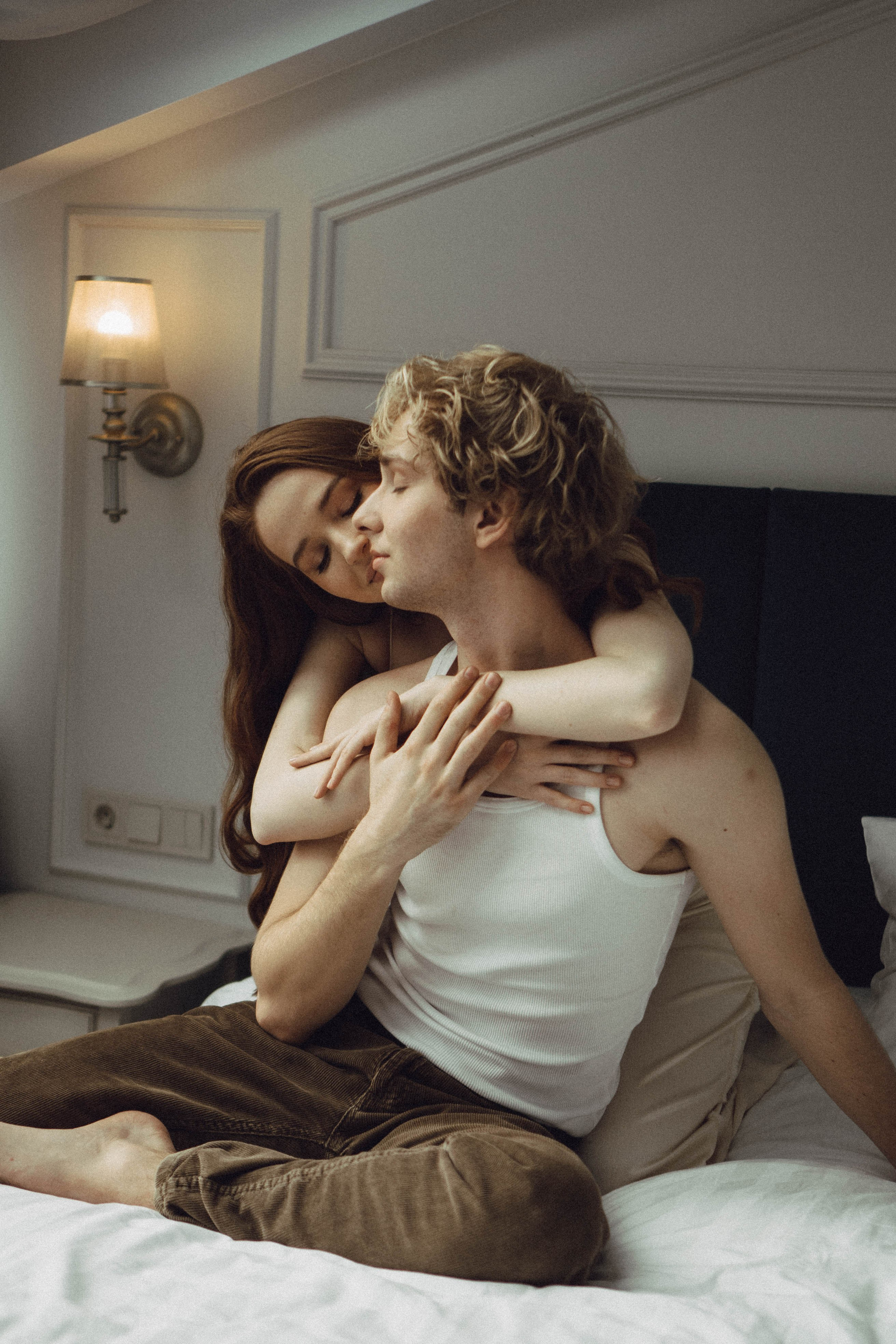 СВАДЕБНАЯ СЬЕМКА В ОТЕЛЕ. СБОРЫ ЖЕНИХА И НЕВЕСТЫ И ТАКЖЕ ТОР И ПОДГОТОВКА К ПРОГУЛКЕ. Профессиональный фотограф, Санкт-Петербург — Виктория Богомолова