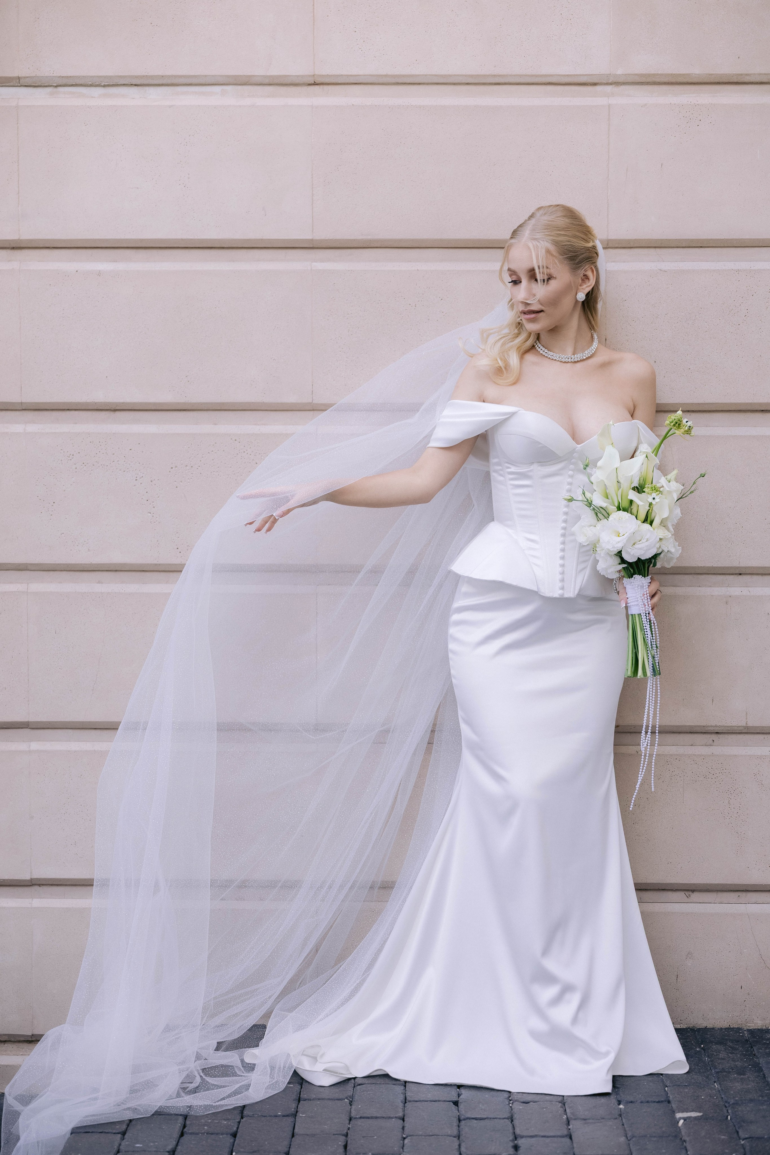 Ангелина, Ефим (прогулка после ЗАГСа). Фотограф в Волгограде Кристина Прохоренко