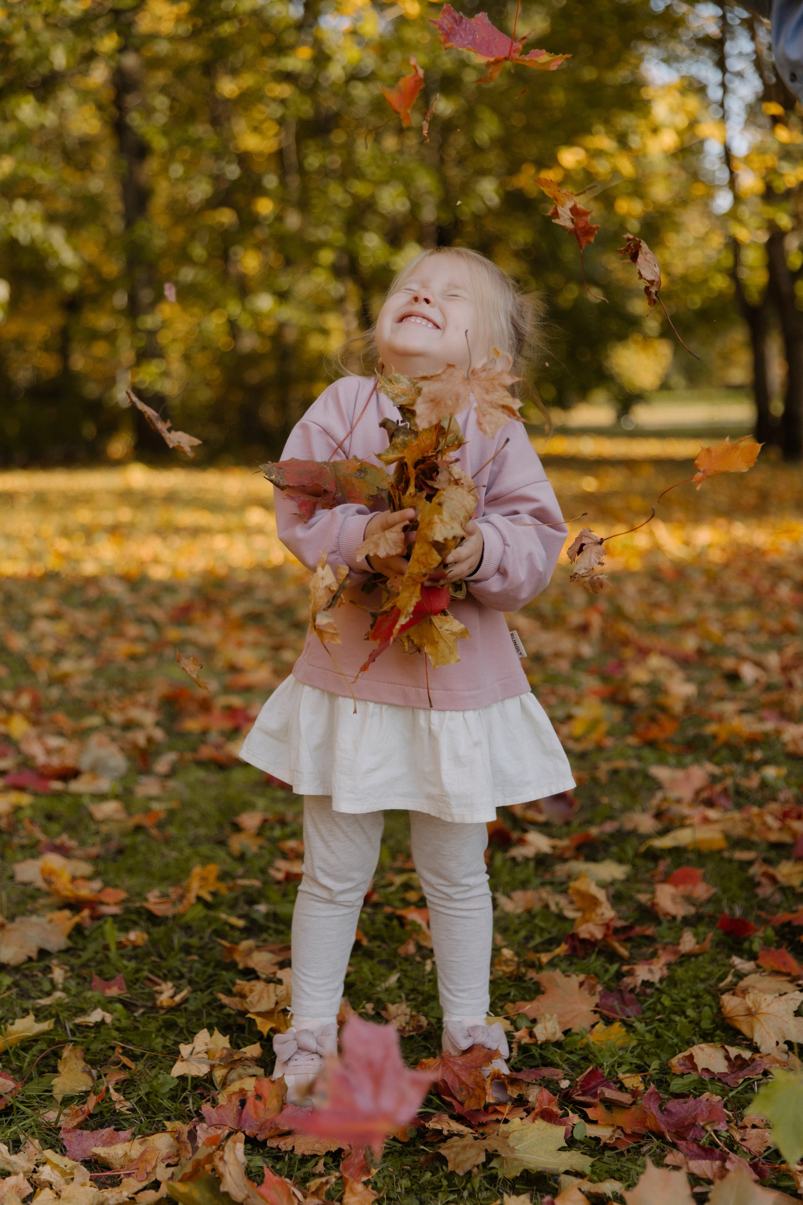 Прогулка Василисы с родителями, дядей и тетей. Семейный и свадебный фотограф в Москве и Зеленограде Пилипенко Юлия