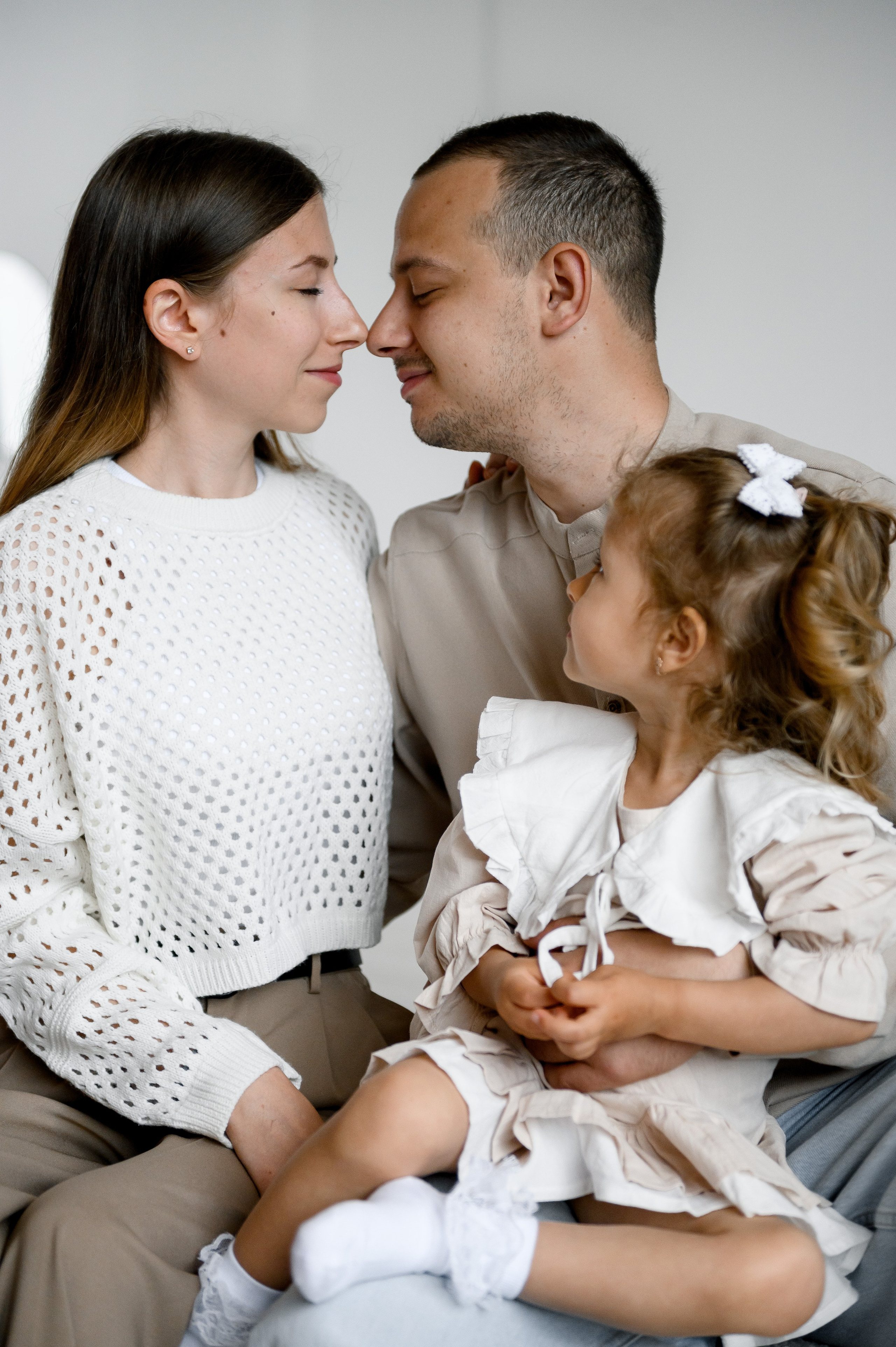 Очаровательная Ева с родителями. Свадебный и семейный фотограф в Ставрополе Роман Иванов