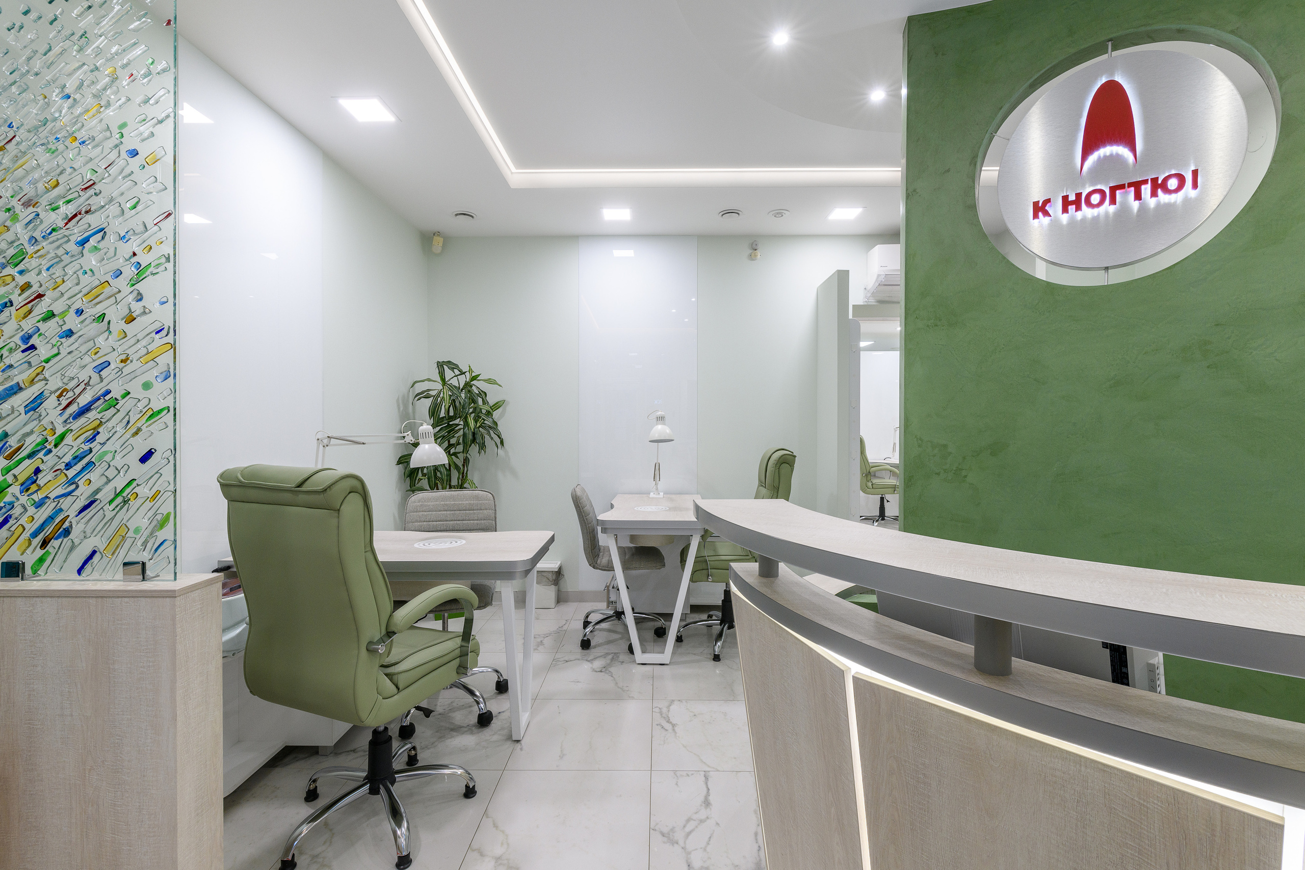 Фотосъемка маникюрного салона. Интерьерный фотограф Мария Дмитриева. Санкт-Петербург