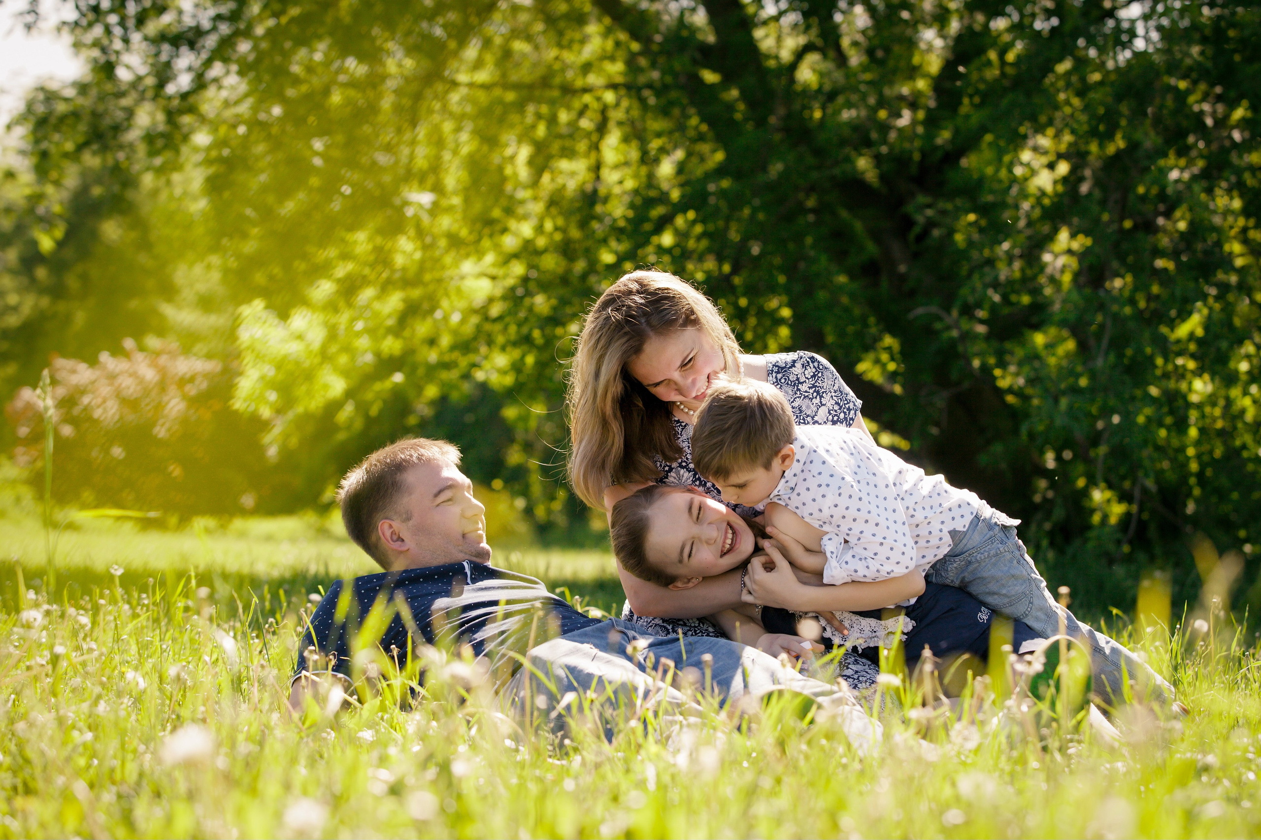 Семейная съемка в парке. Фотографы в Москве Светлана Устинова и Сергей Грачев