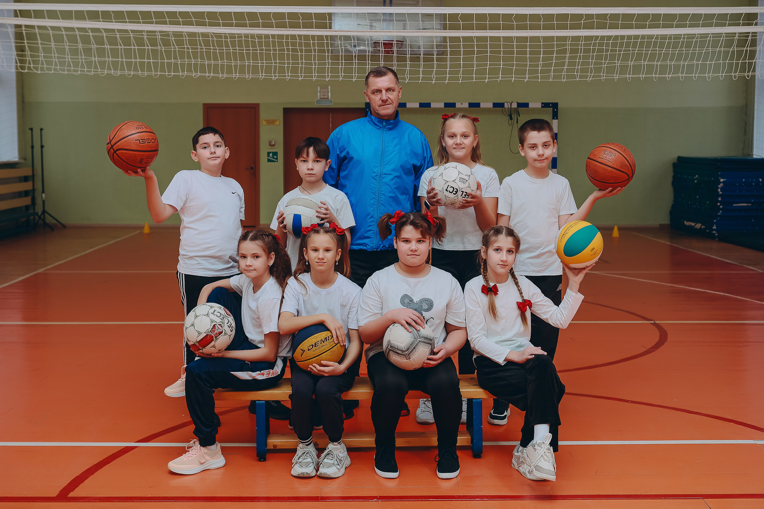 Фотокнига для выпускников 4 класса Погромской школы. Яковлева Екатерина. Школьный и семейный фотограф