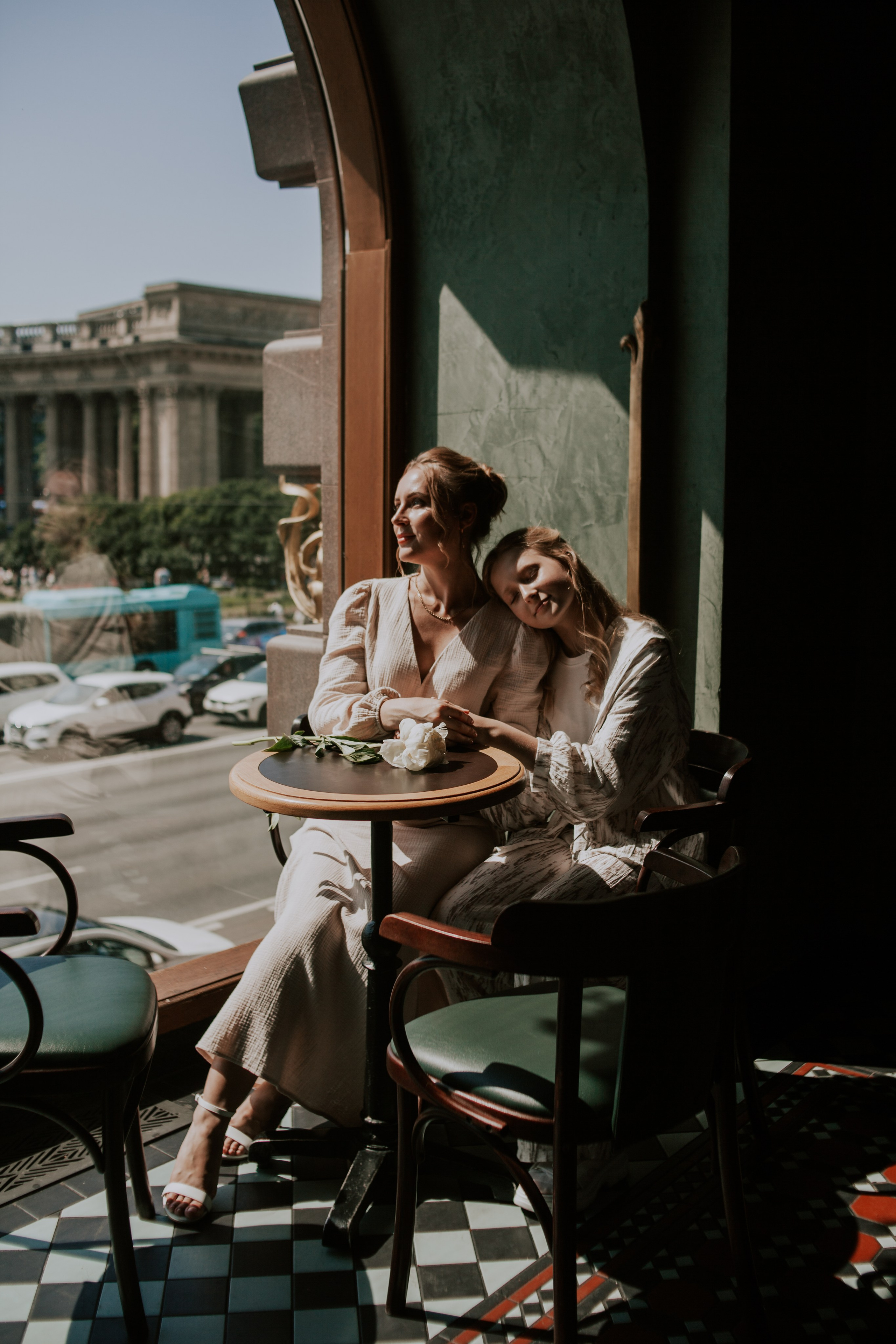 Марина и Милана, прогулка по Петербургу. Семейный фотограф во Всеволожске и Санкт-Петербурге Юлия Капустина