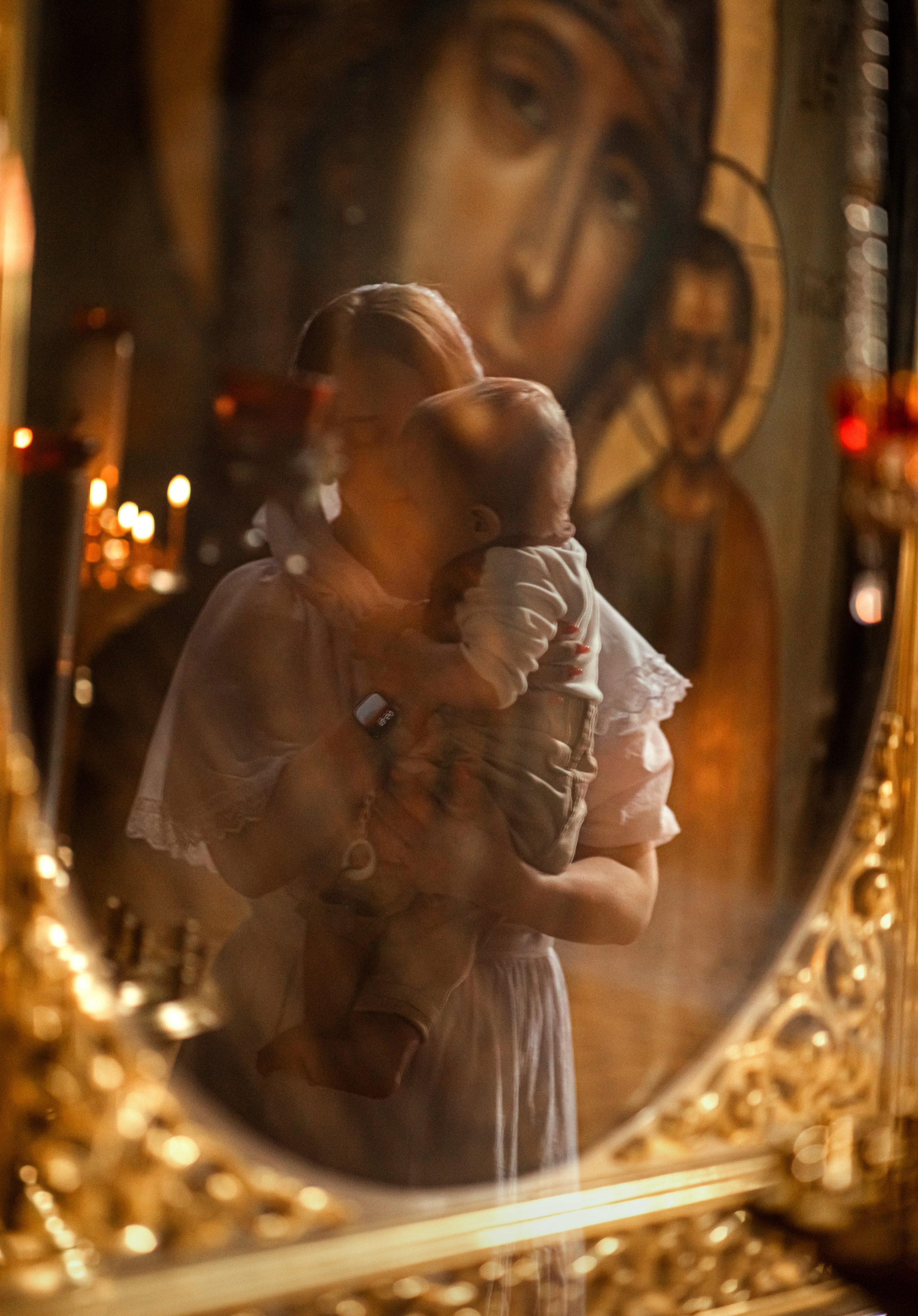 Крещение ребенка - фотосессия в церкви. Фото Татьяна Рыбалко