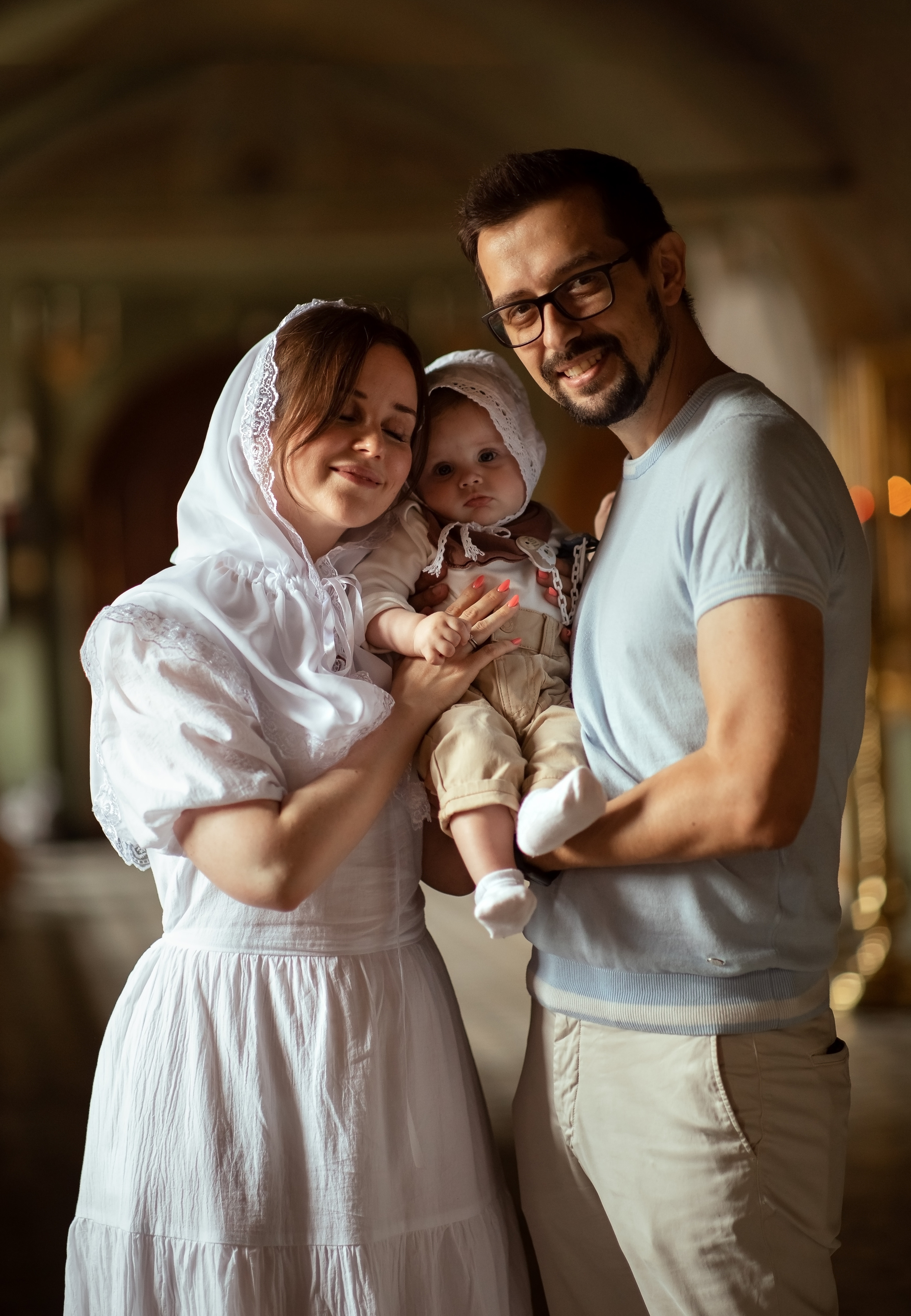 Крещение ребенка - фотосессия в церкви. Фото Татьяна Рыбалко