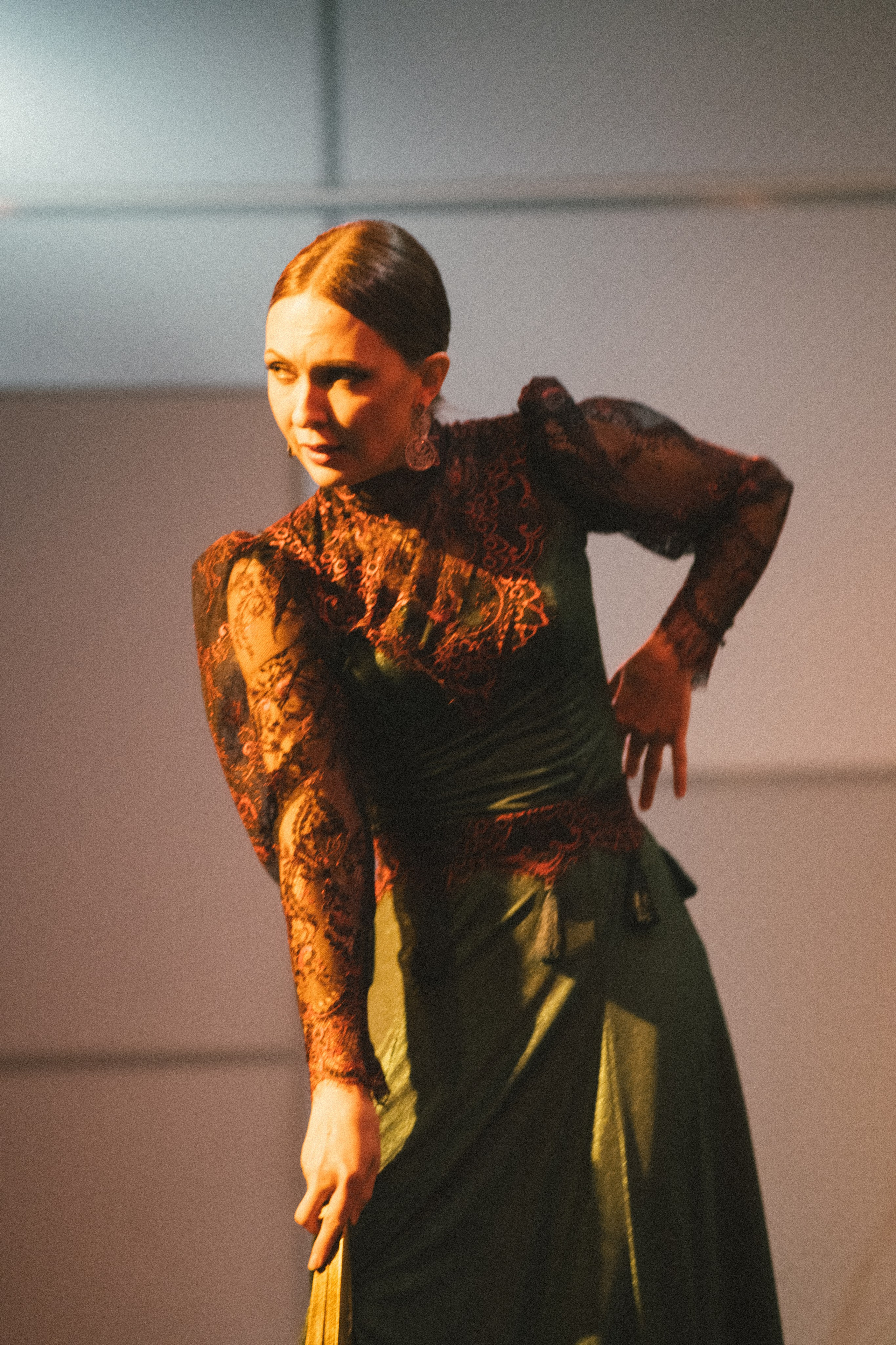 Спектакль «Mujeres» («Женщины»), студия фламенко Tierra del Sol. Анна Демидова — фотография для жизни и бизнеса в Абакане