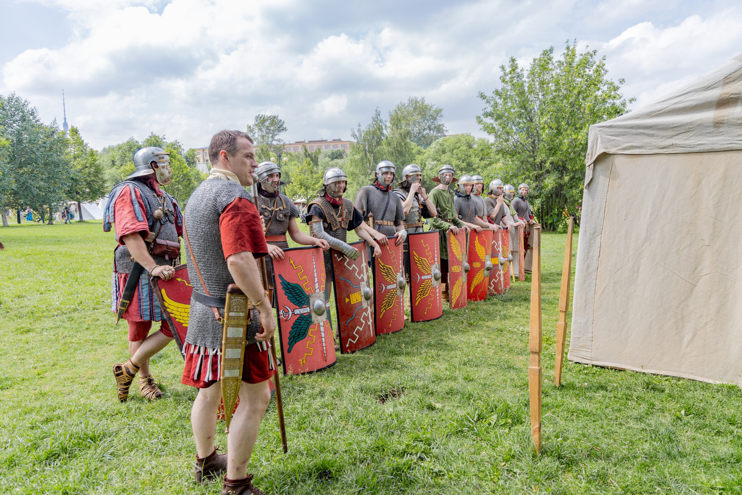 Времена и эпохи 2024. Ростокинский акведук. Площадка Античность. Репортажный, семейный и студийный фотограф в Москве Демин Алексей