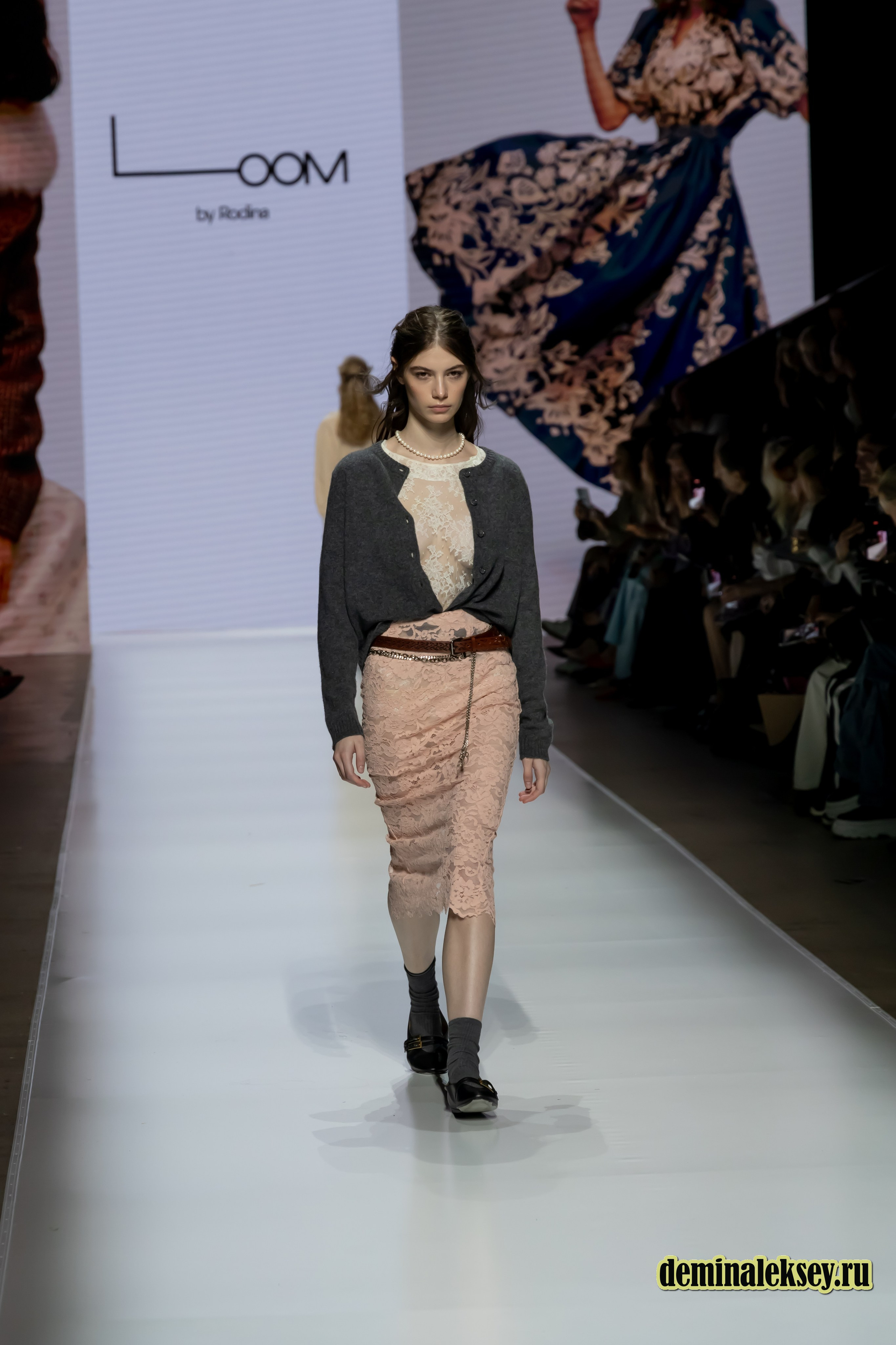 Московская неделя моды 2024 4 октября дизайнер Loom by Rodina. Репортажный, семейный и студийный фотограф в Москве Демин Алексей