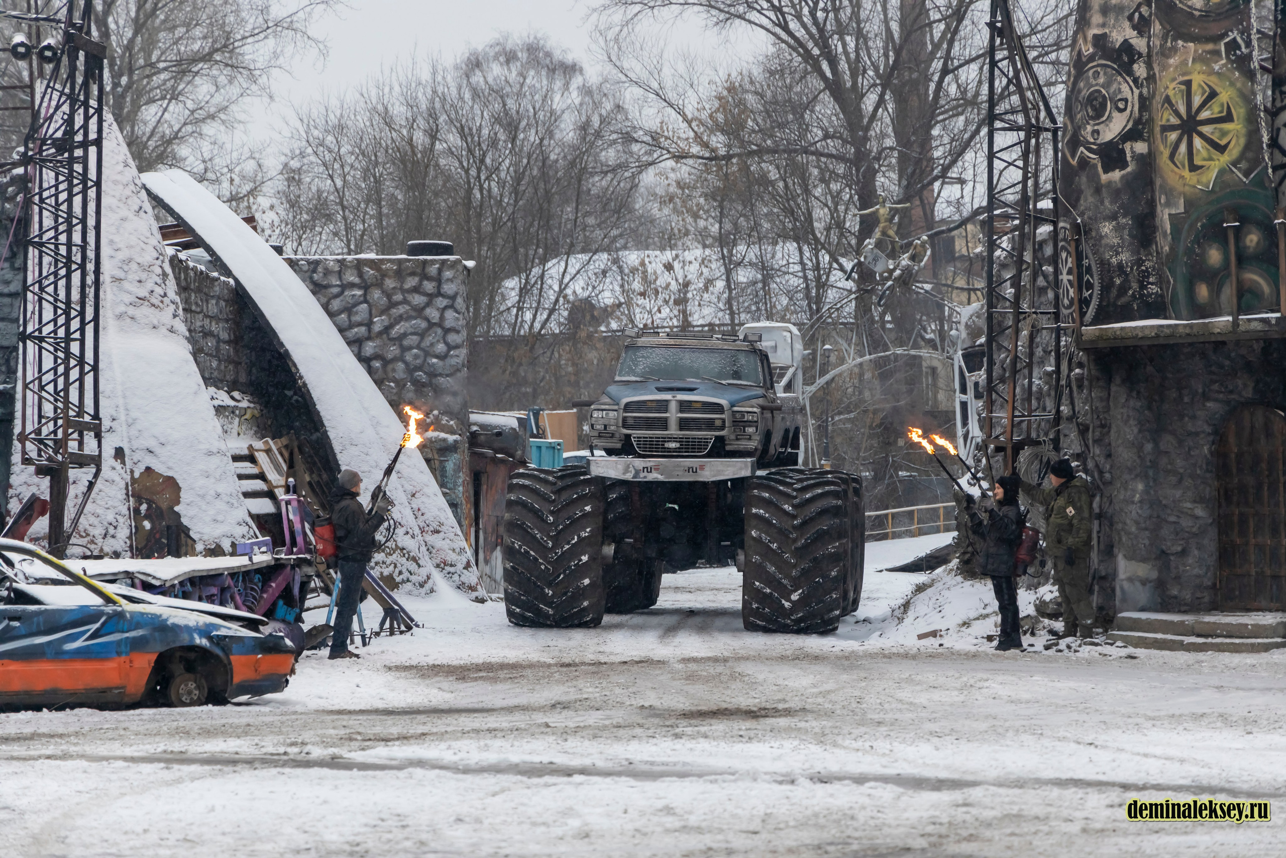 Танки против Монстр-Траков. Репортажный, семейный и студийный фотограф в Москве Демин Алексей