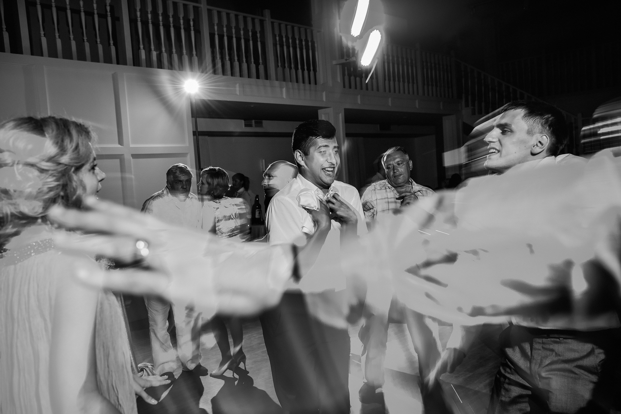 💐 Радик и Яна — душевная загородная свадьба в Villatic | Теплые фото под Красноярском. 📸 Свадебный и семейный фотограф в Красноярске Тихомиров Евгений | 17 лет опыта | 800+ свадеб