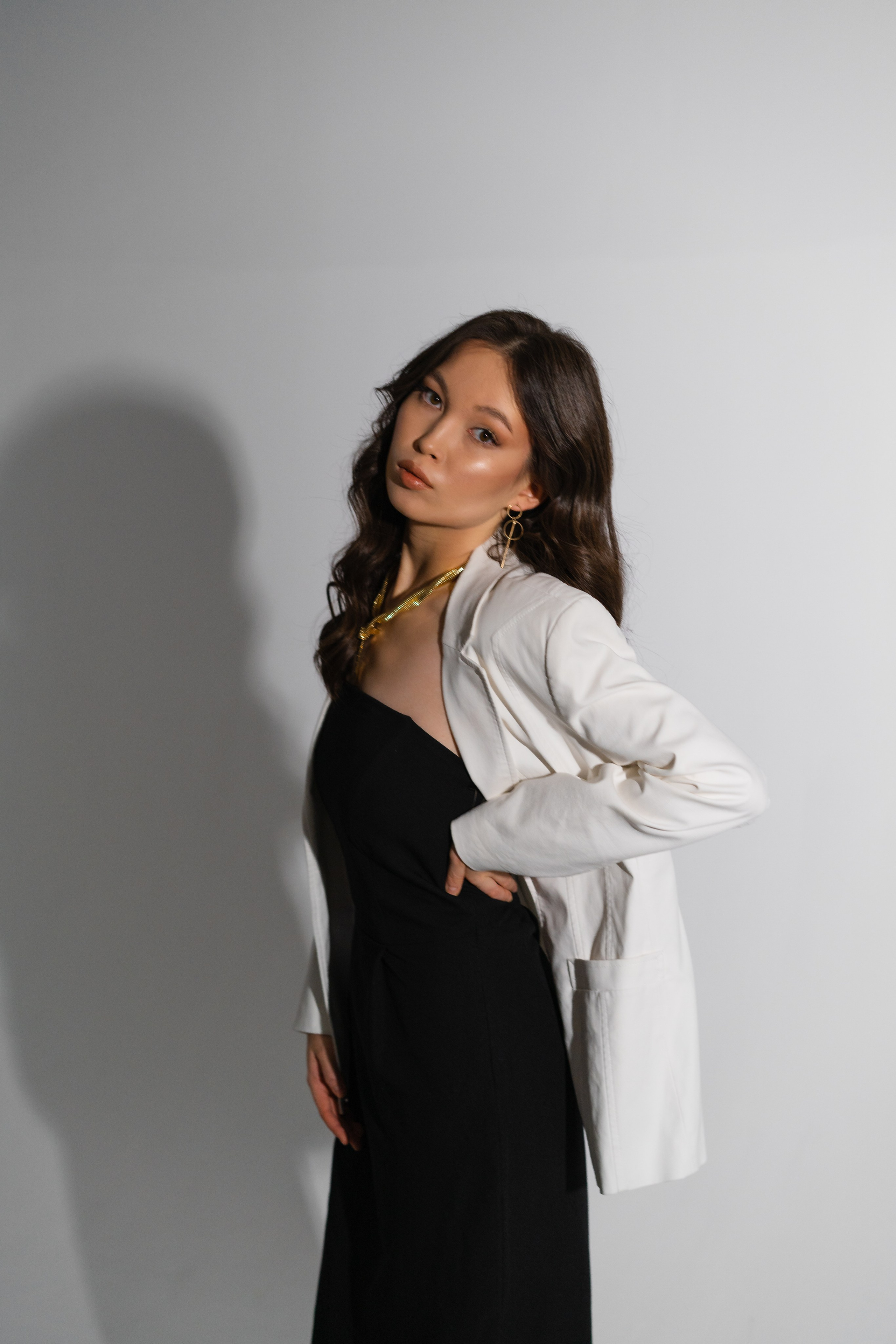 Женский портрет в Белграде, женский портрет в Нови Саде, Белград, Нови Сад, нежный, профессинальный, 2024, 2025, trendy, stylish, Female portrait Belgrade, Female portrait Novi Sad, photographer Novi Sad, studio, студийный