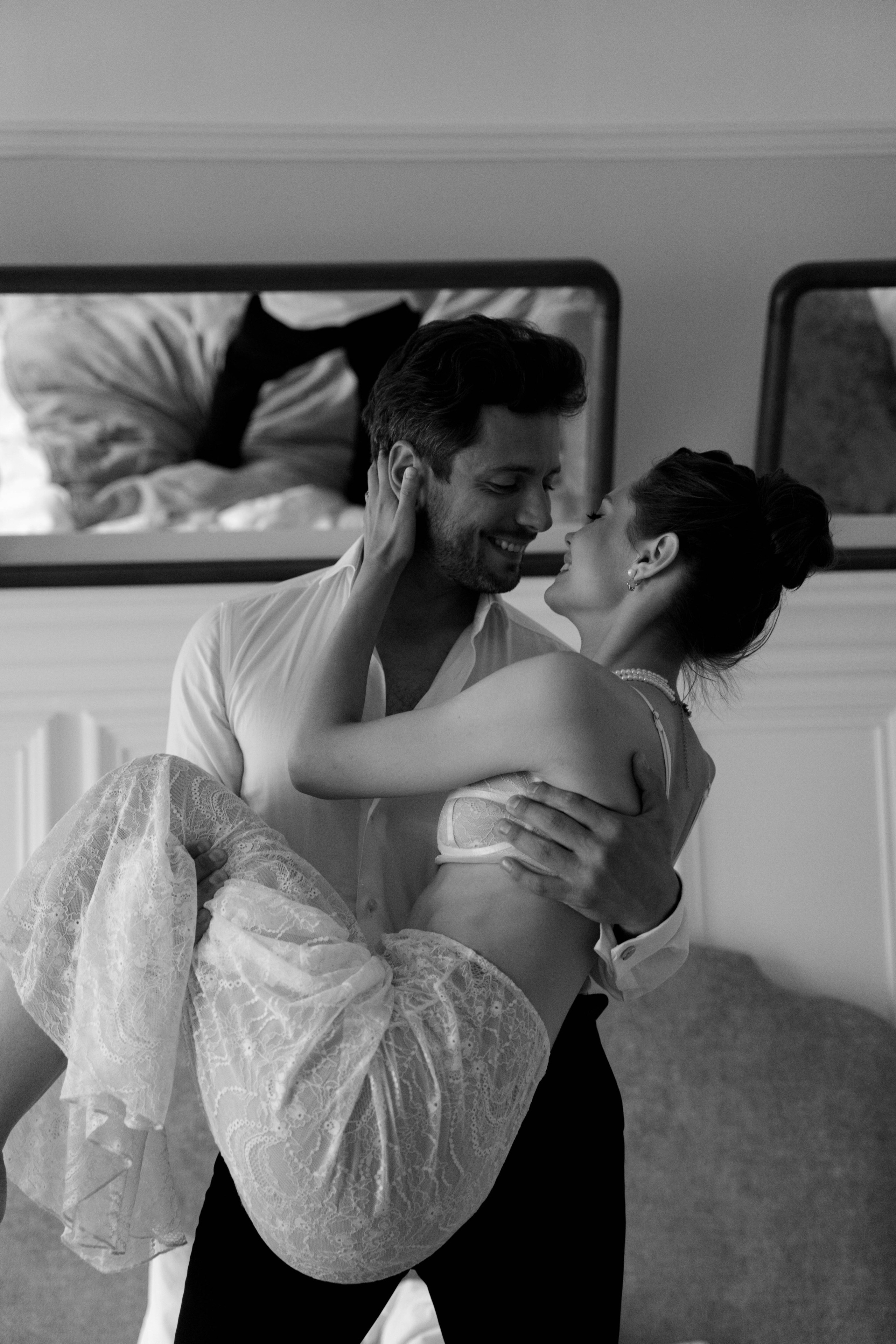 Совместные сборы в одной квартире…. Свадебный фотограф Казань Анастасия Доле