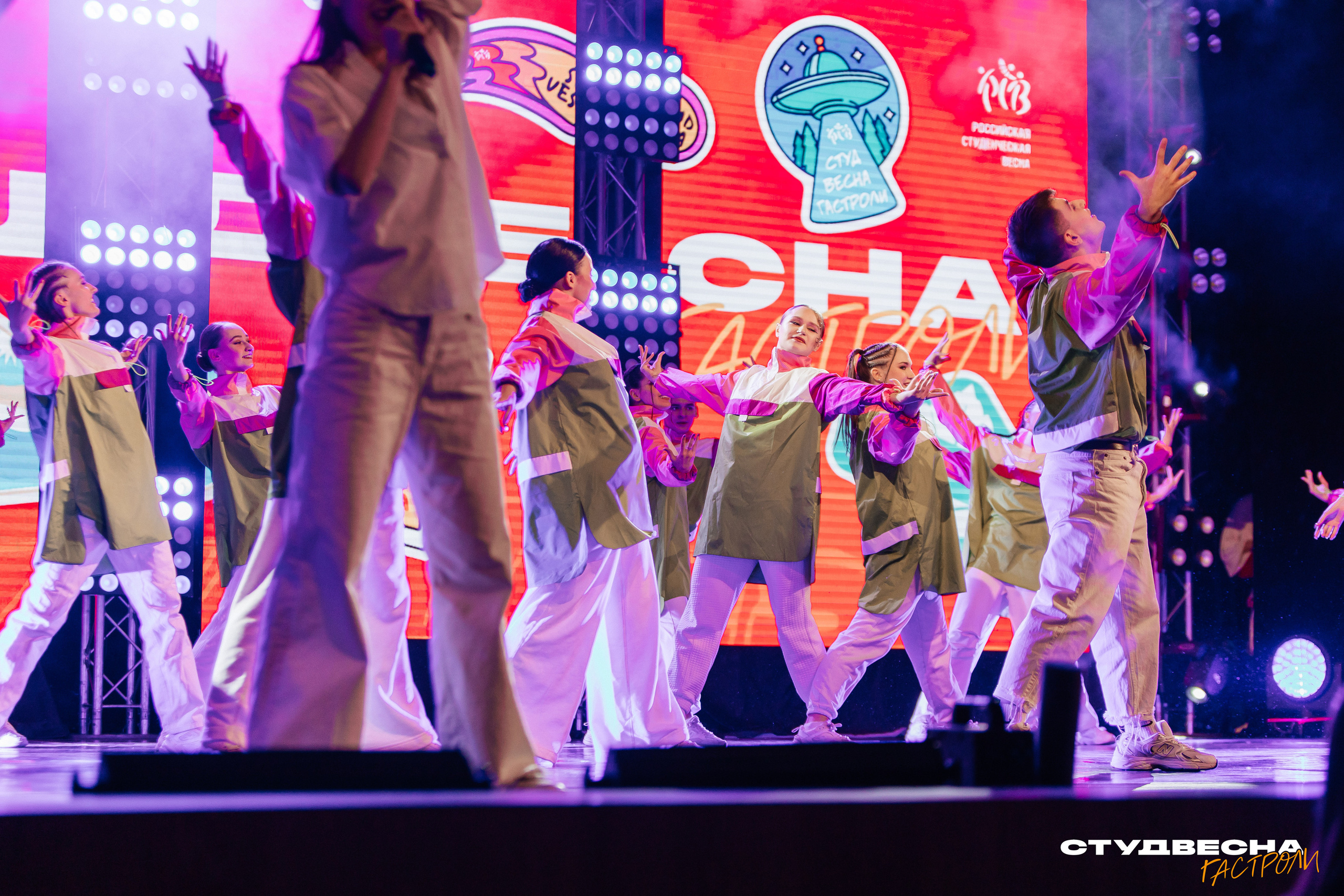 Гастроли «Студенческая весна 22». Репортажная фотосъемка мероприятий в Москве — Five Media