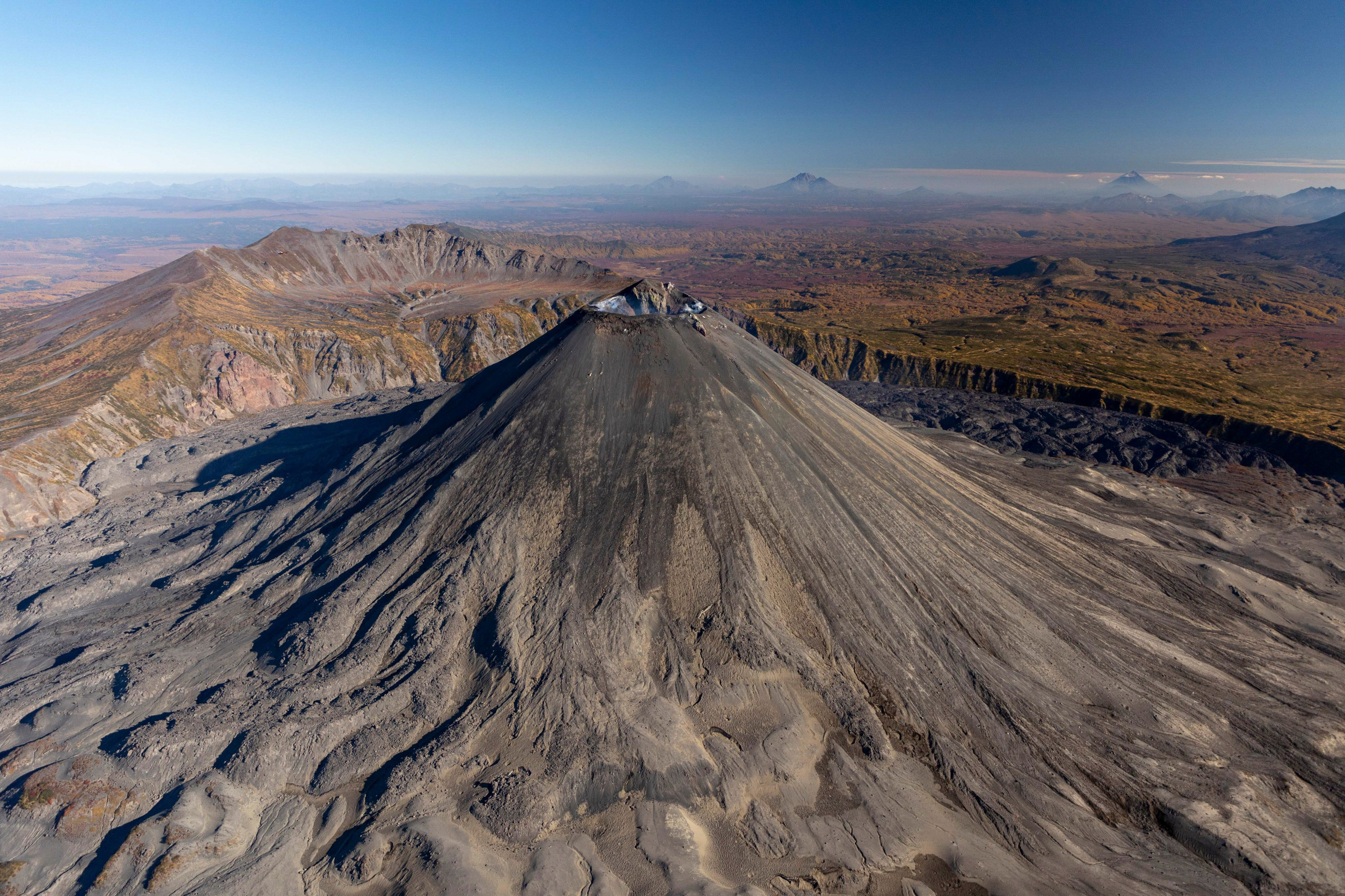 Вертолётные туры по Камчатке — лучшие локации за один день. Время Камчатки: чтобы найти свой путь, нужно скорость умножить на время