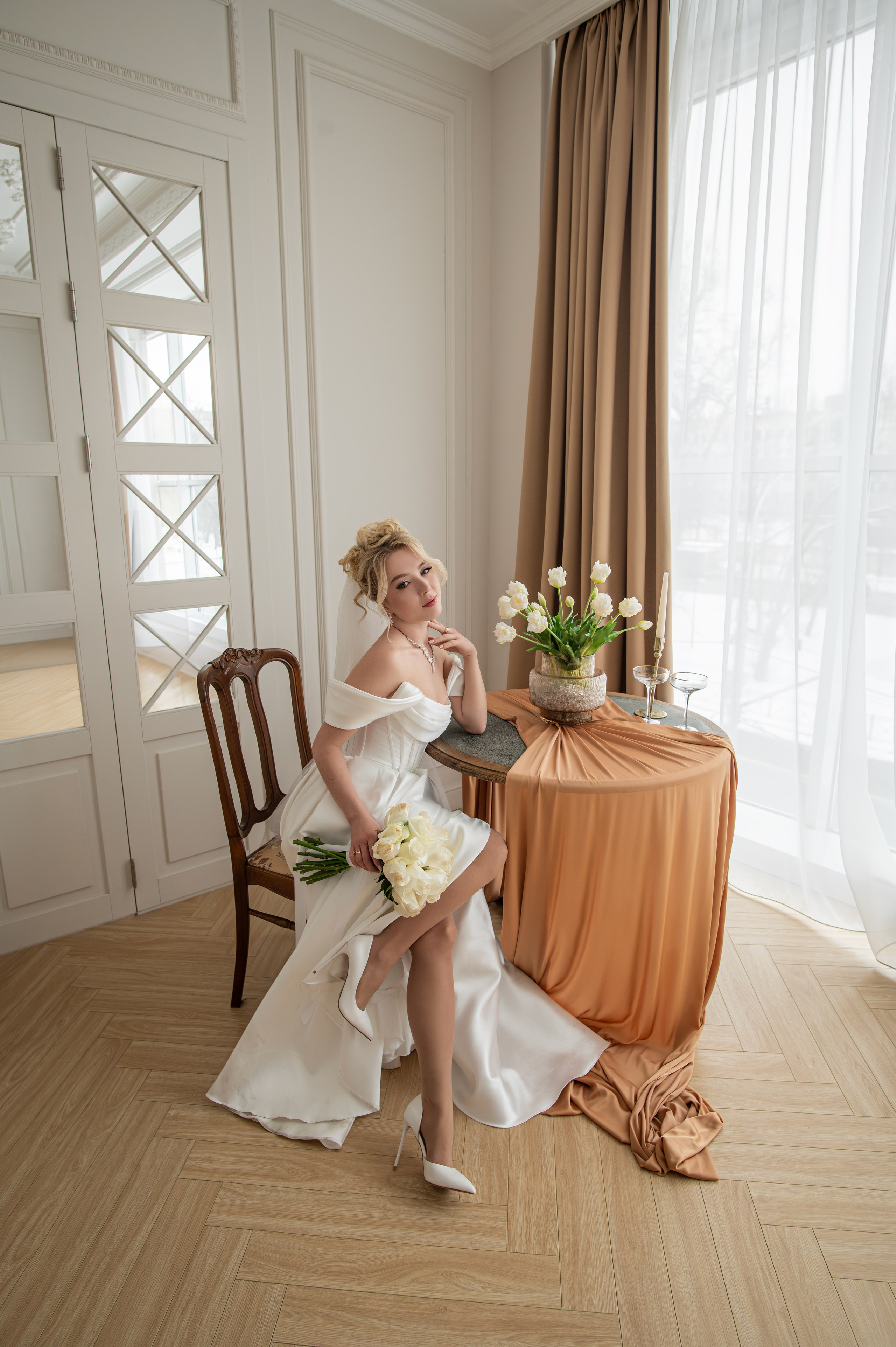 Съемка в студии, гостинице. Семейный и свадебный фотограф в Донецке Донская Анастасия