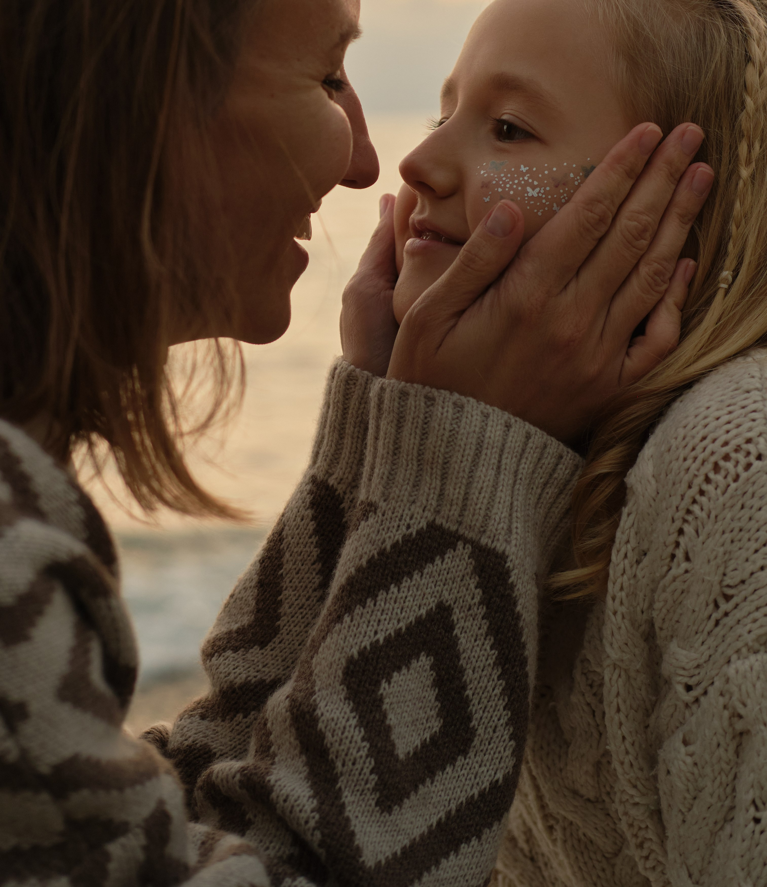 Под шум прибоя. Фотограф Карелина Полина