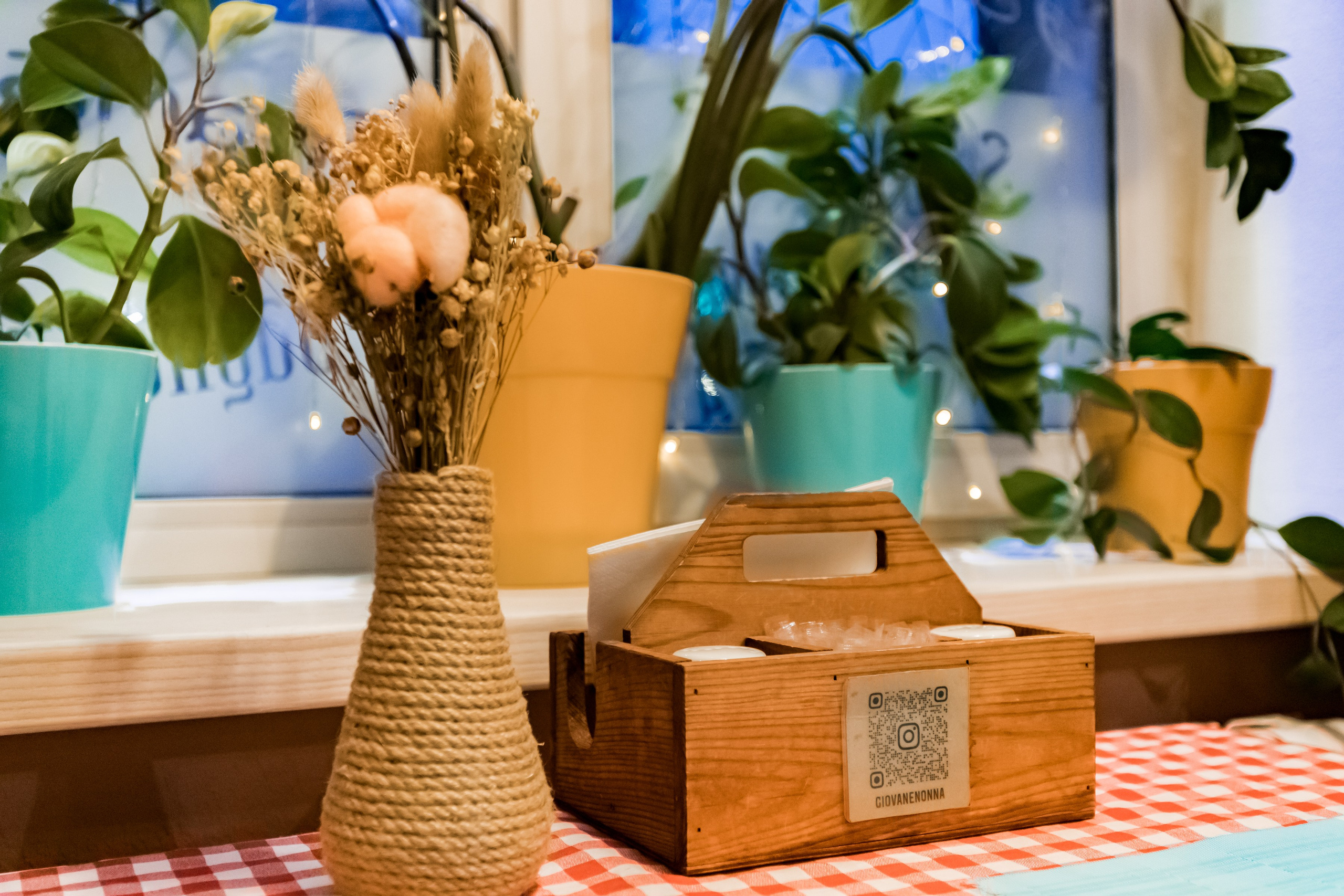 Кафе Giovane nonna в Реутове. Интерьеры, Контент, Портреты | Фотограф в Москве Дани Терно