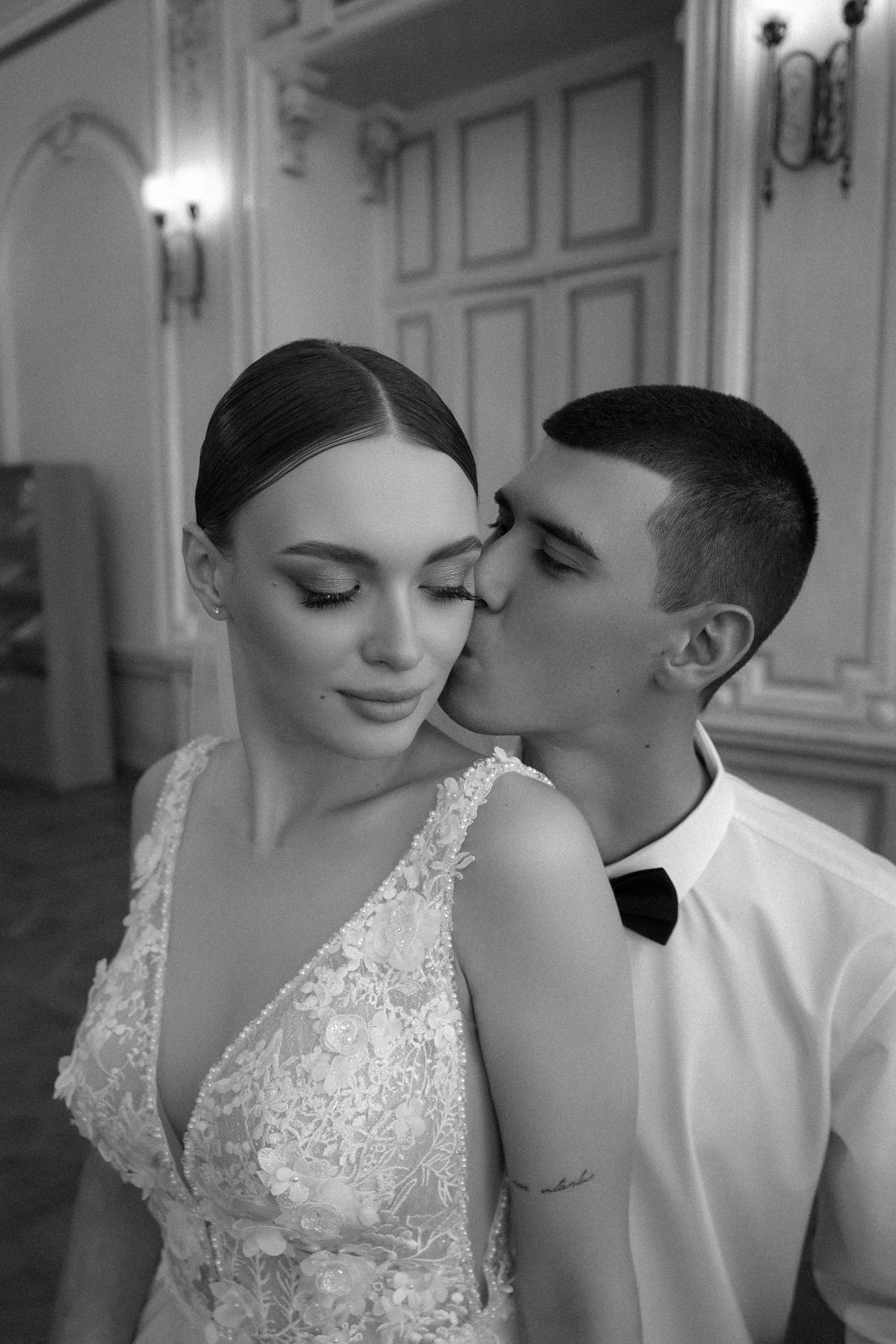 Свадебная фотосессия в библиотеке имени Пушкина. Фотограф Новочеркасск. Свадебный фотограф в Ростове-на-Дону. Таинство Крещения и Венчания, семейные фотосессии. Алёна Чёботова