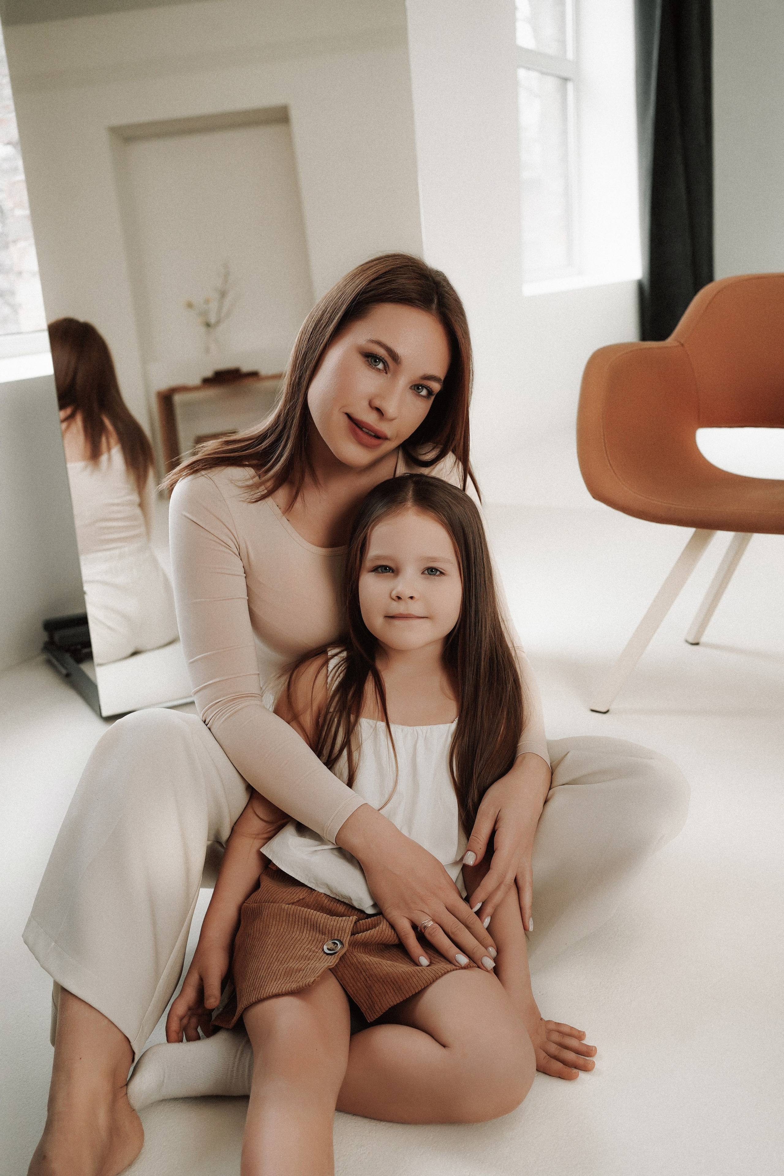 Семейная фотосессия в фотостудии. Фотограф Ростов-на-Дону. Свадебный фотограф в Ростове-на-Дону. Таинство Крещения и Венчания, семейные фотосессии. Алёна Чёботова