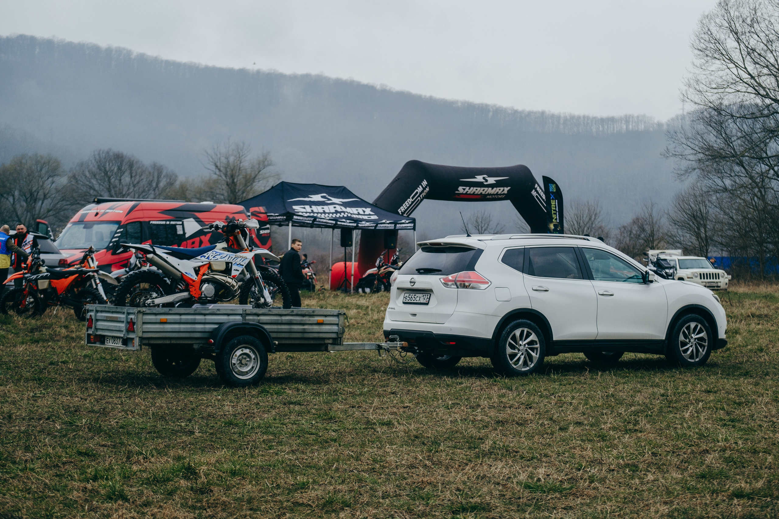 Эндуро Фест от Shamax Motors (Краснодар). Свадебный фотограф Денис Ожигин в Краснодаре и крае. Эмоциональная и стильная съемка вашего дня
