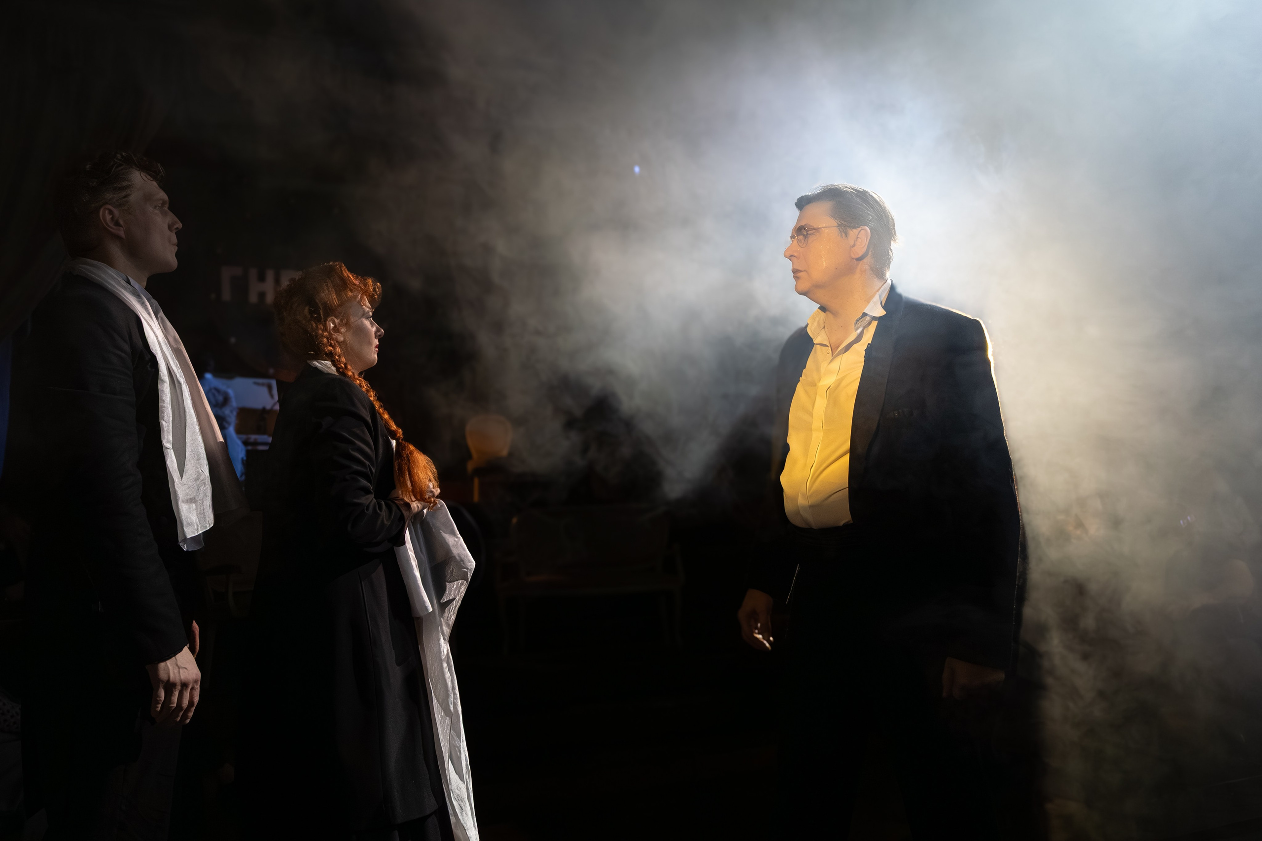 Театр Сфера: Гнездо перелётных птиц (100-й спекталь). Сайт фотографа Сергея Абрамова