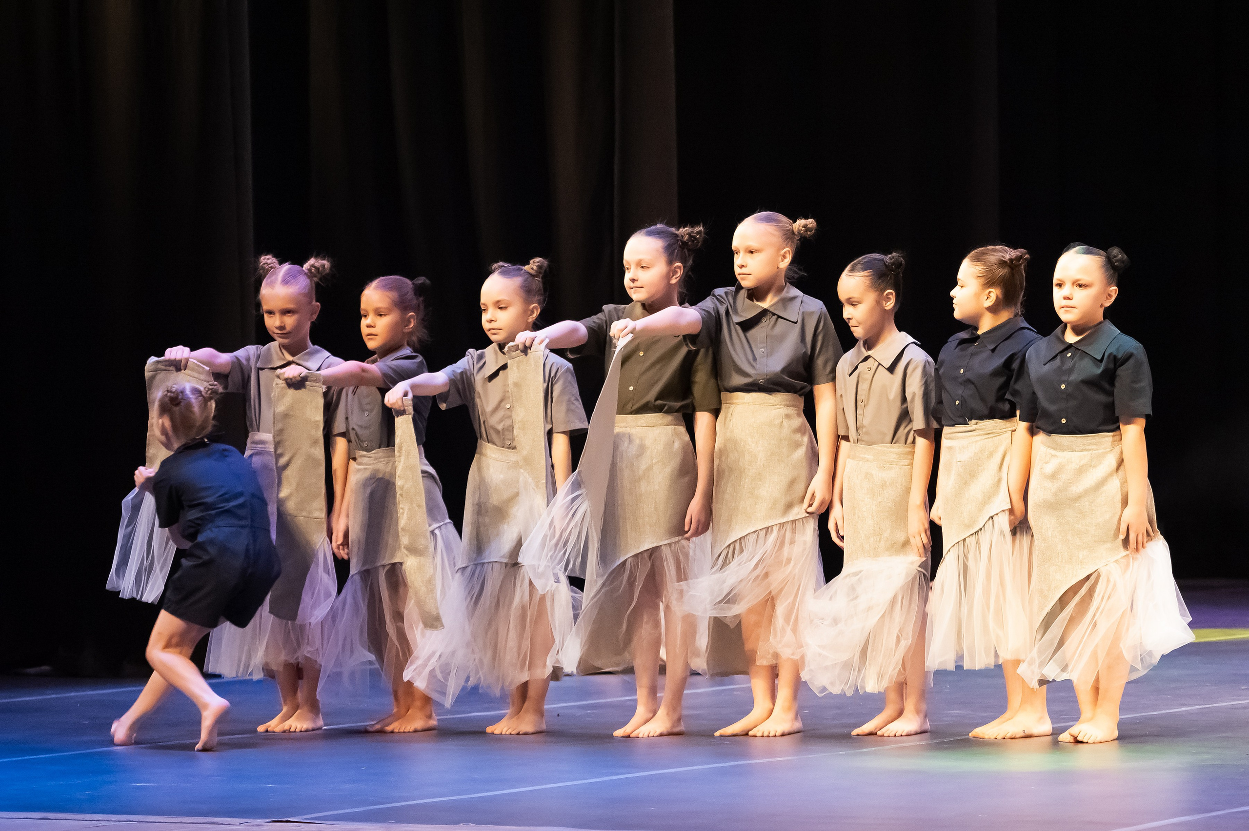 Концерт «Пространные танцы». Репортажный, семейный и детский фотограф в Пензе и Заречном Арина Ермилова. Картины барельеф на заказ