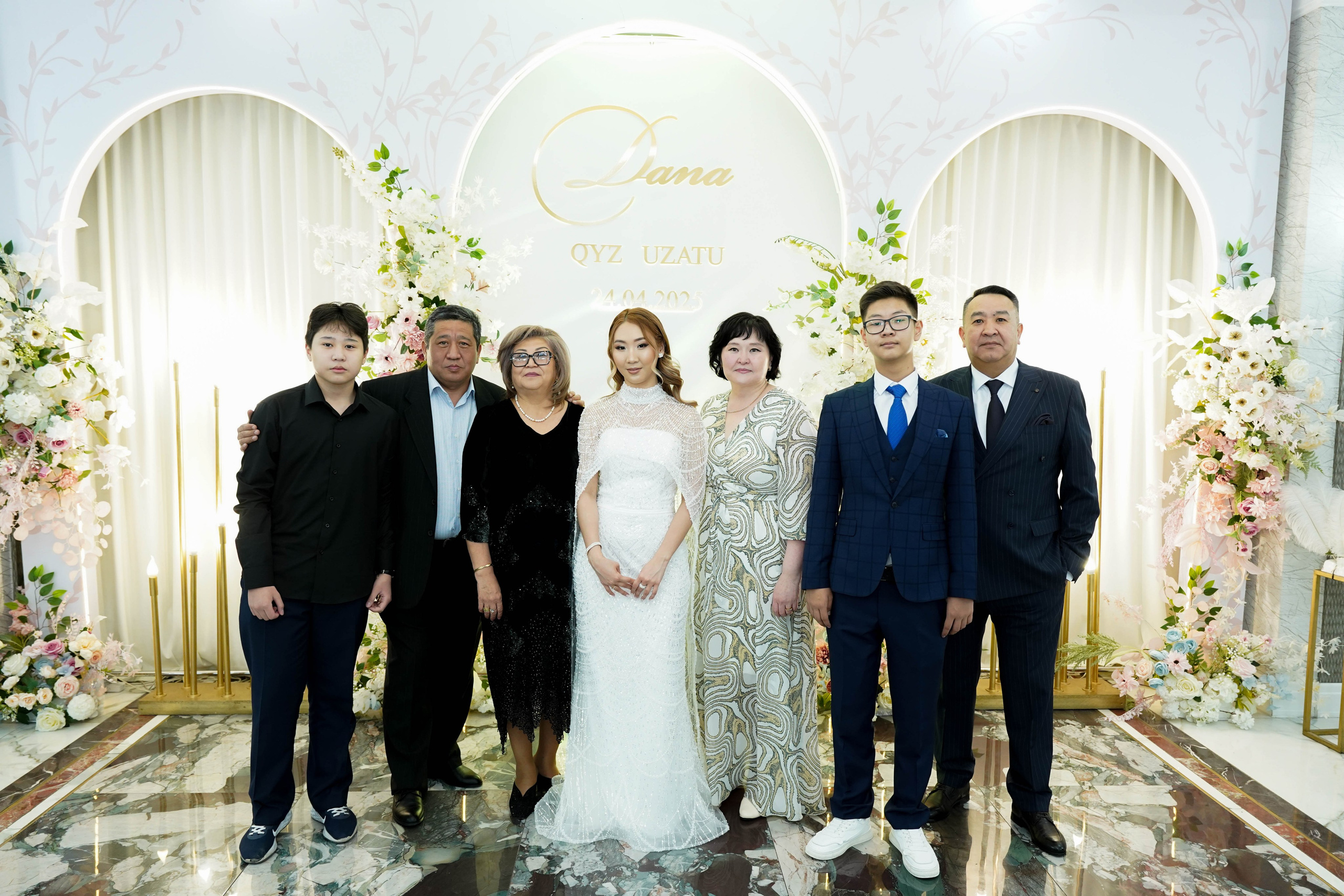 Dana uzatu. Фотограф Ернар Ержанов