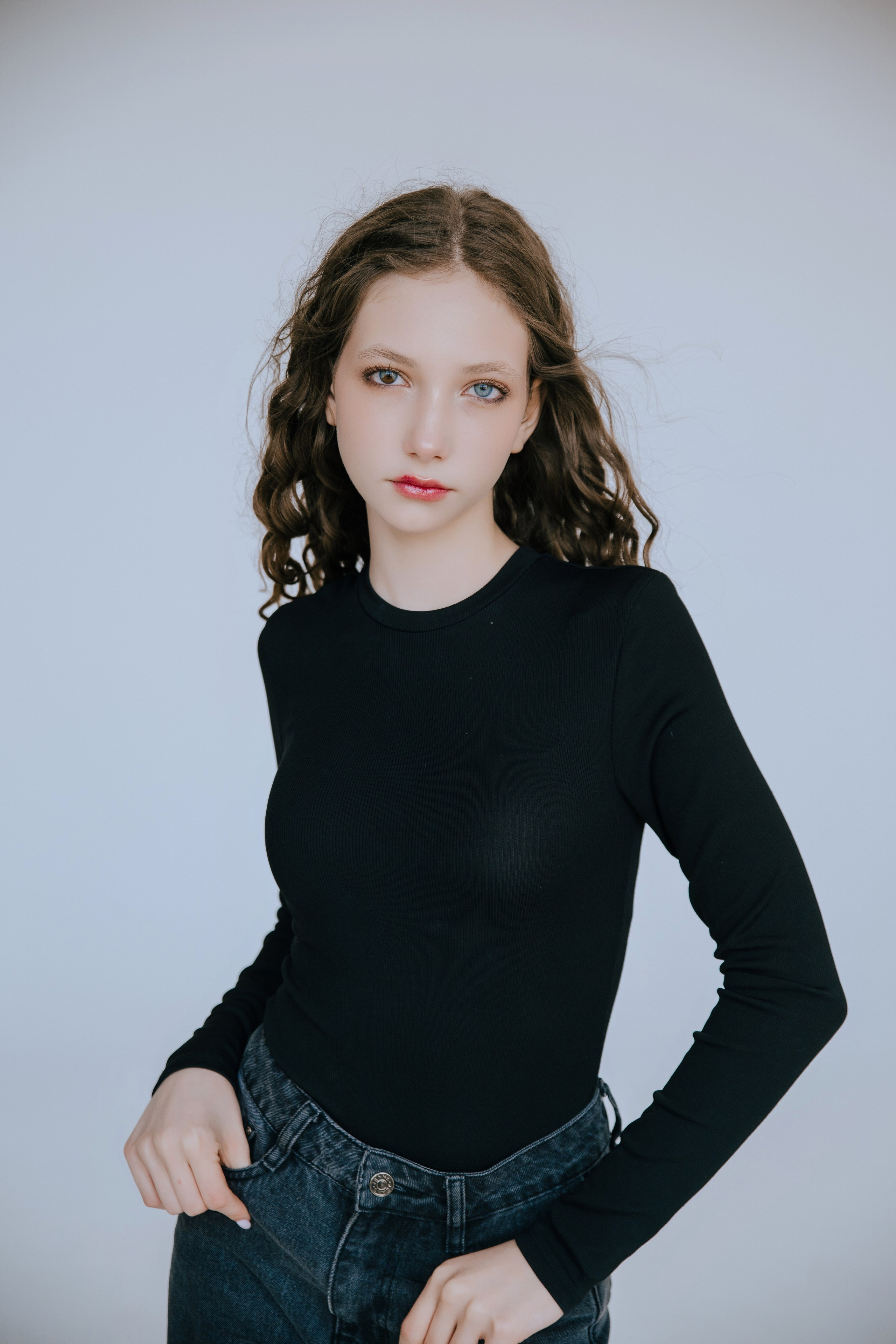 Гимназия им. Сайбеля — Выпуск 2024, 9 класс. Фотограф Ярмишко Дарья. Выпускные фотокниги