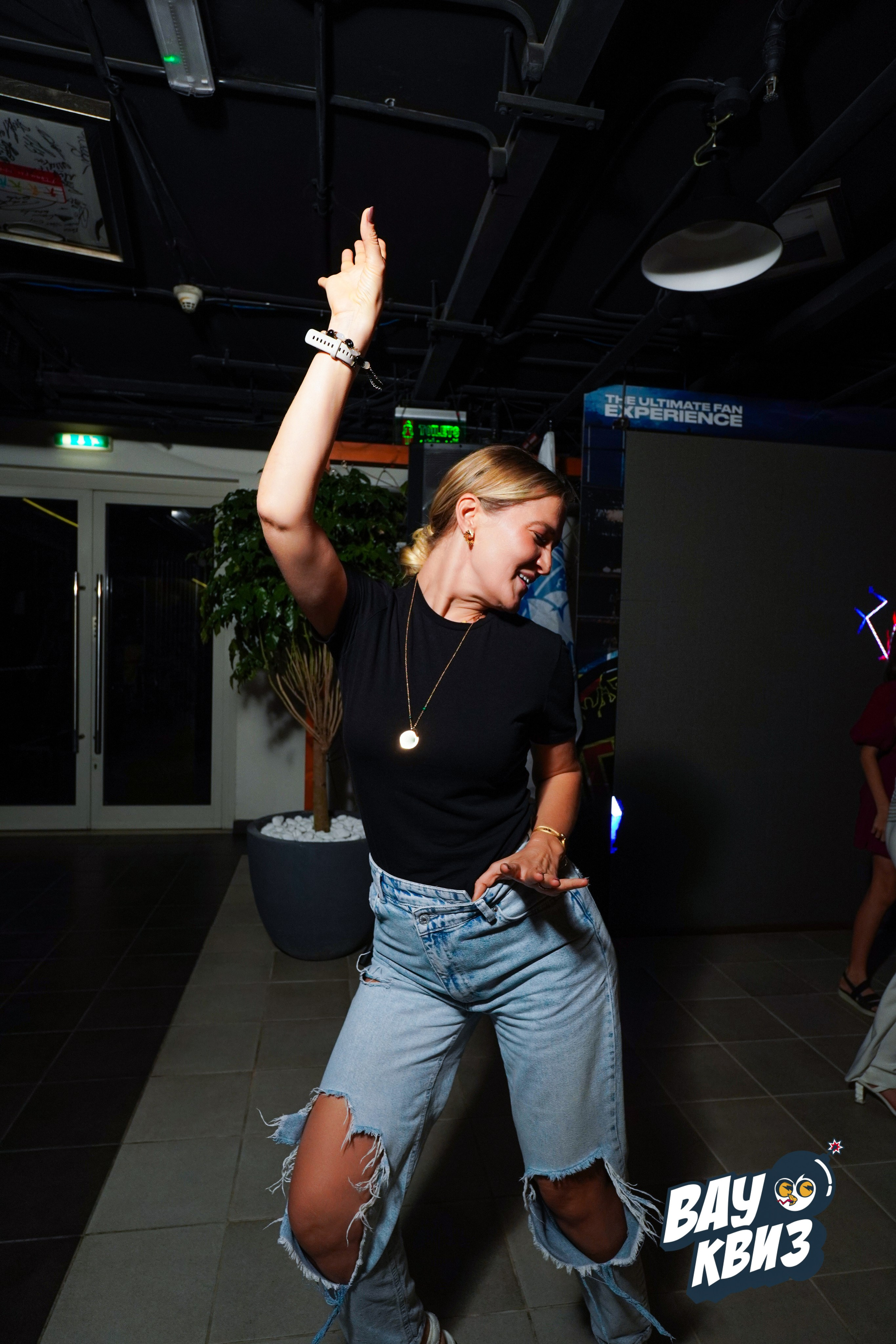 WOW QUIZ DUBAI. Фото | Видео Контент Мишель Ватаманюк