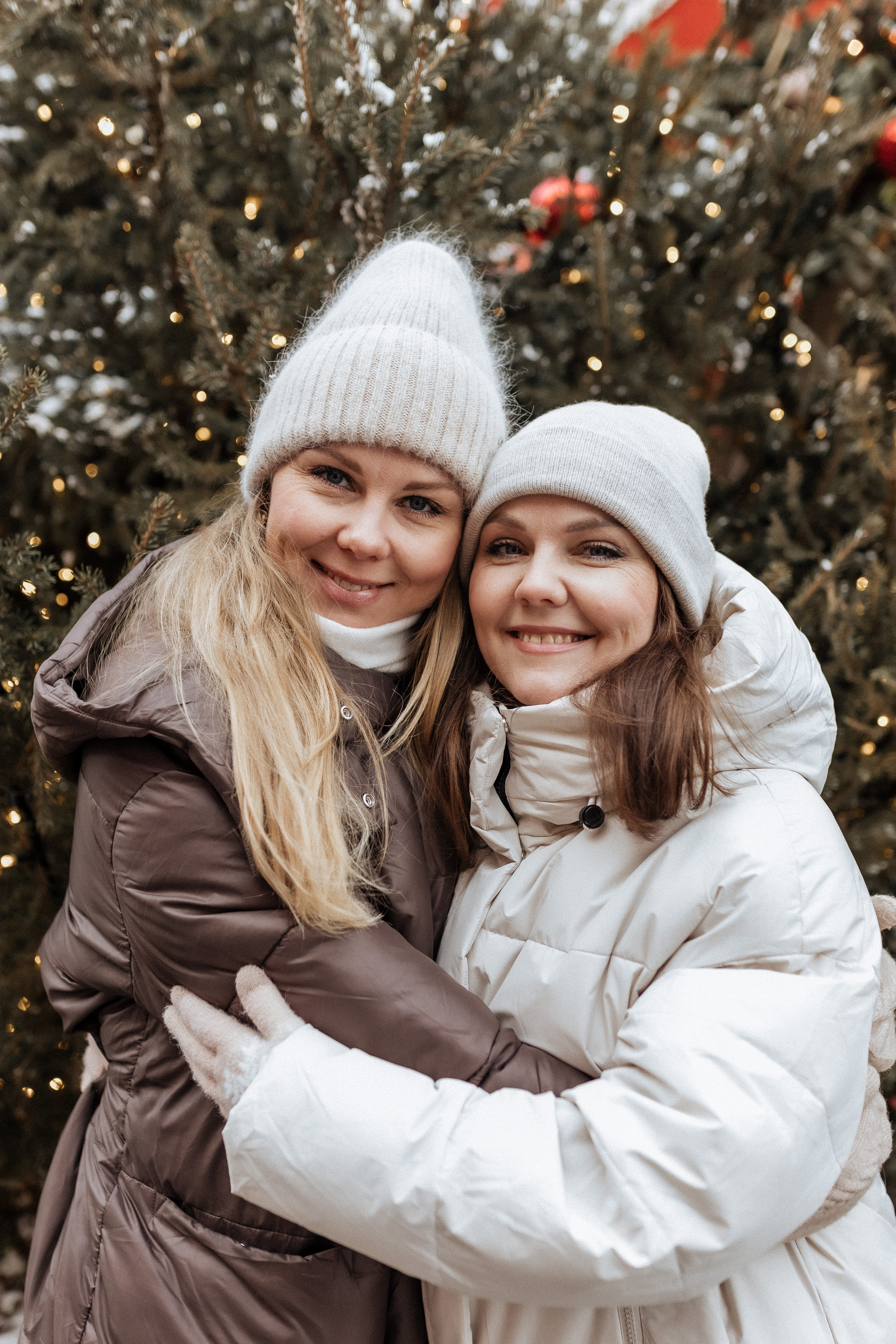 Новогодняя прогулка, ГУМ-ярмарка. Ира и Маша!. Профессиональный фотограф, Москва |Видное Елена Елизарова