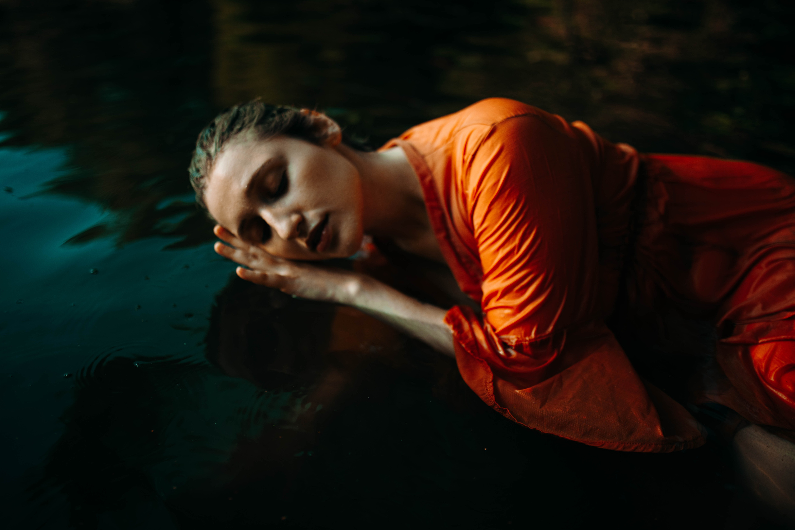 Съёмка на улице. Портретный и свадебный фотограф Карина Лунёва