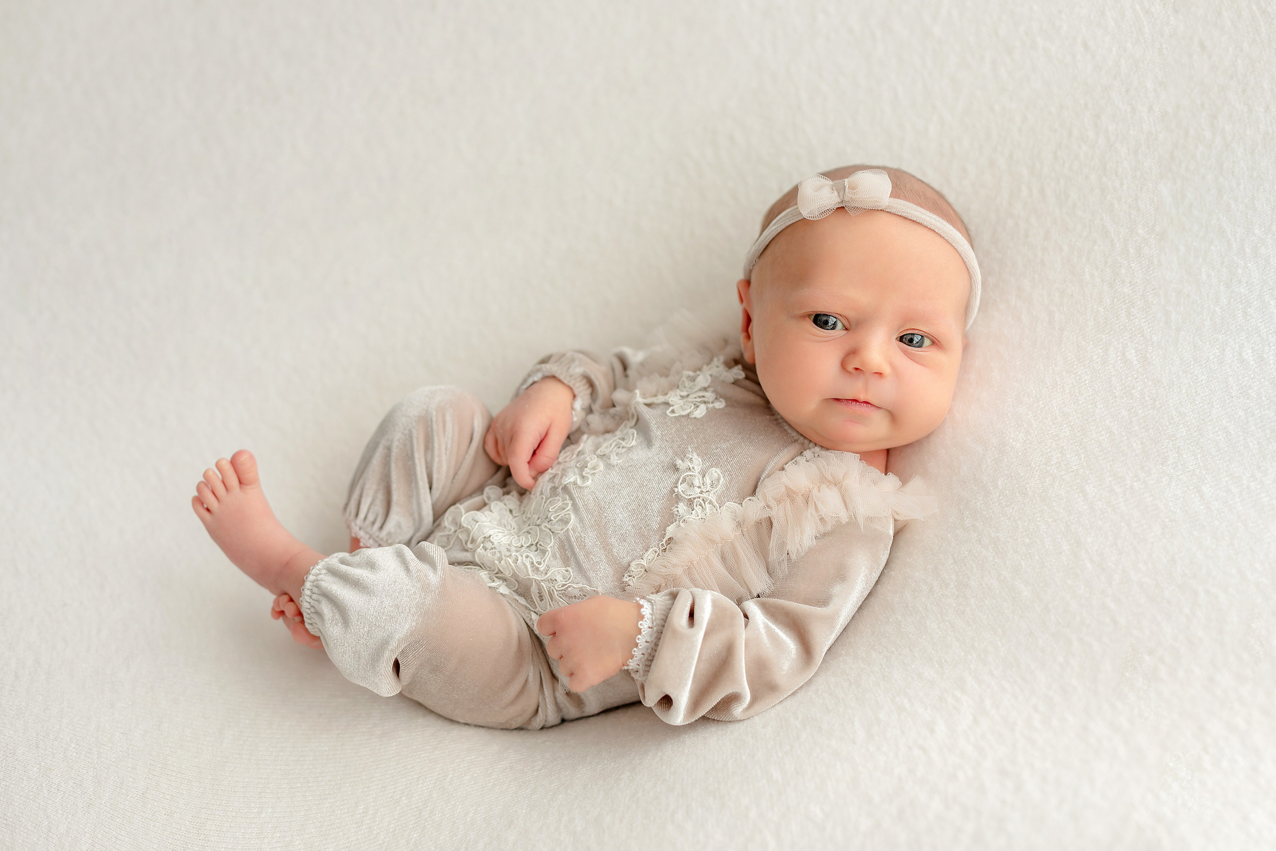 Новорожденные до 28 дней. Фотограф новорожденных в Тюмени