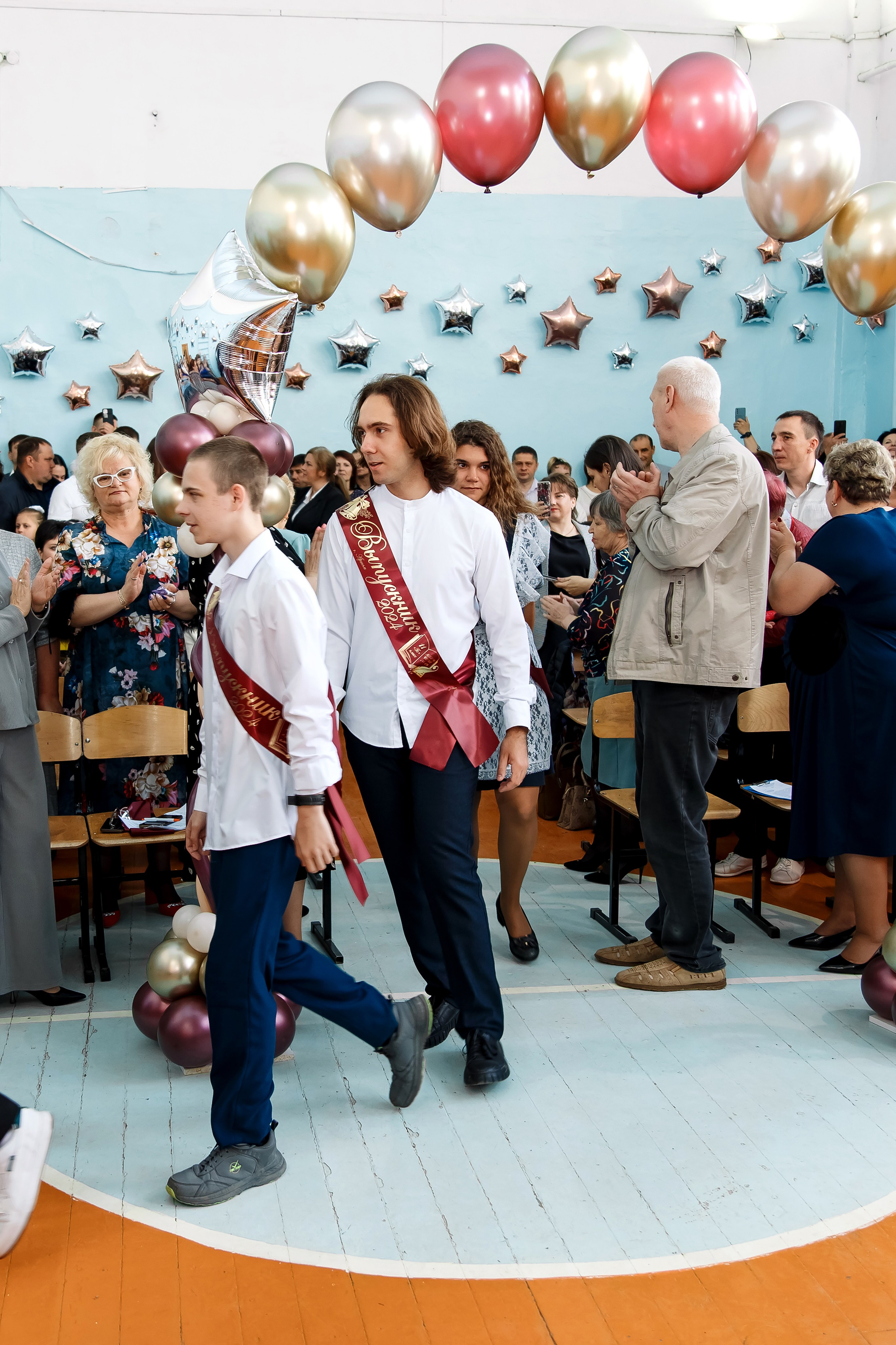 11 класс Последний звонок. Фотограф Любовь Корниенко, Примоский край