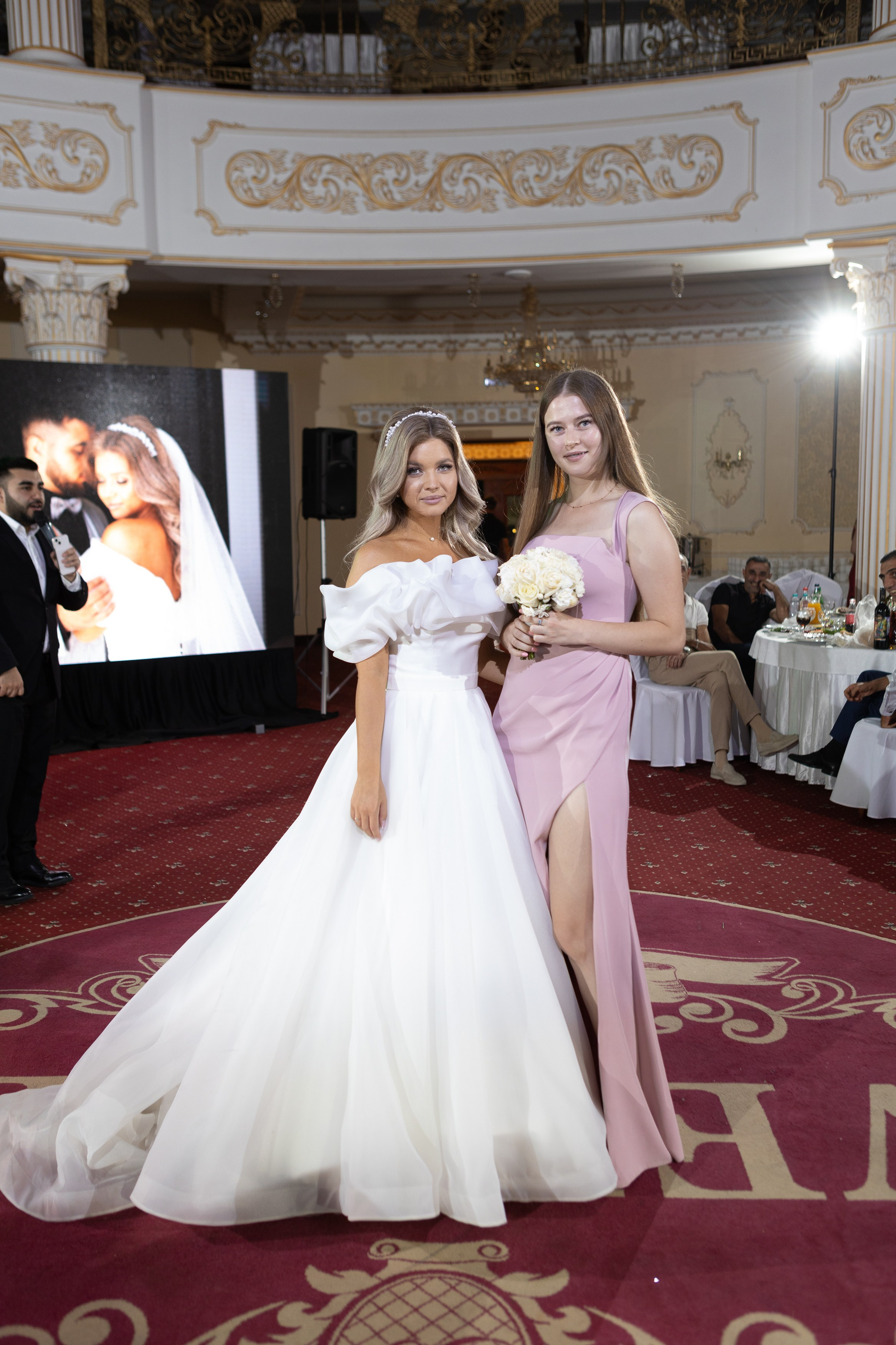 Свадебный фотограф Уфа — Руслан ГабдлисламовЖивые эмоции, красивые кадры, воспоминания на всю жизнь.Работаю по всей Республике Башкортоста. Свадебный фотограф Уфа Руслан Габдлисламов