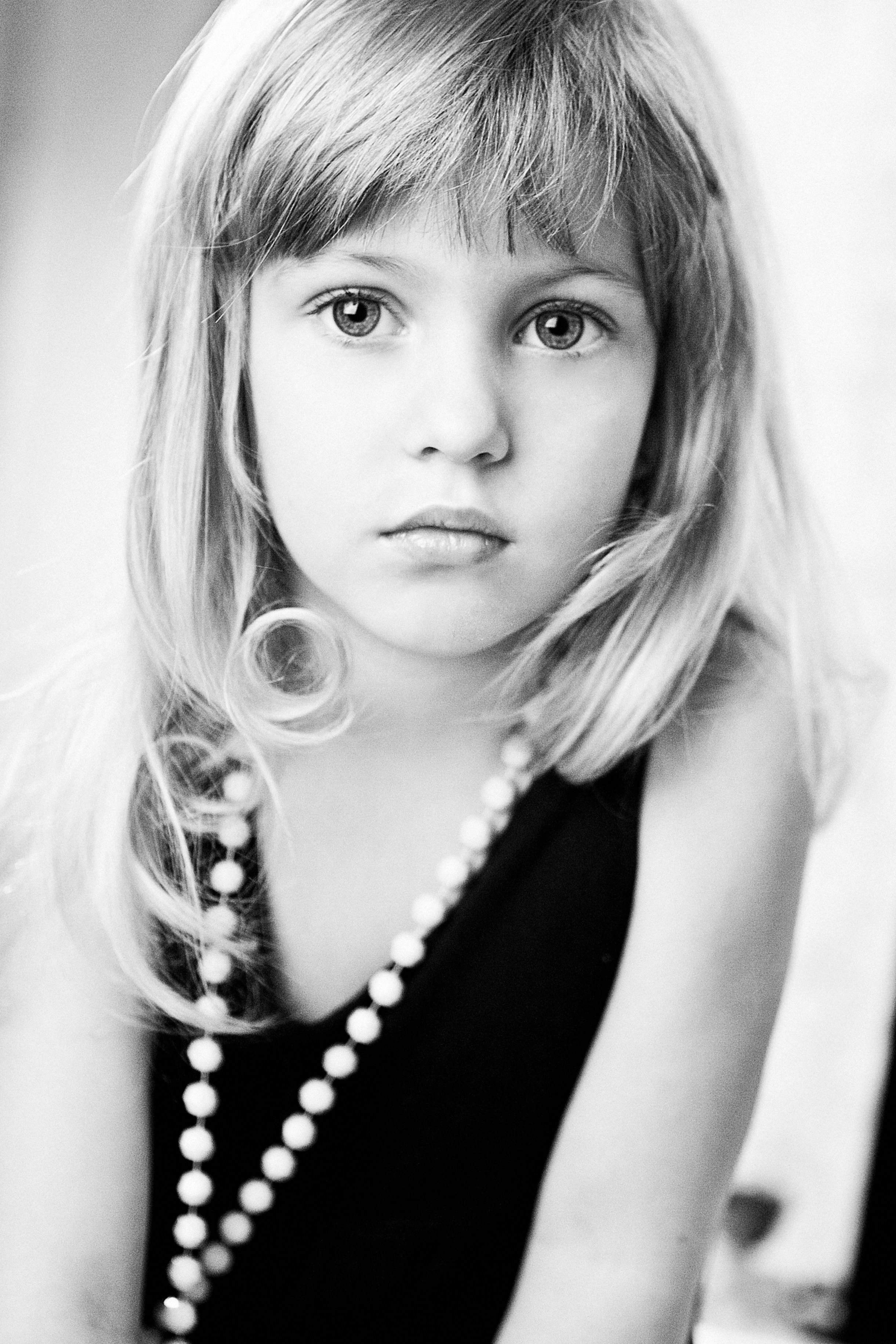 Серии: «La petite robe noire». Мультижанровый фотограф Дарья Strebog